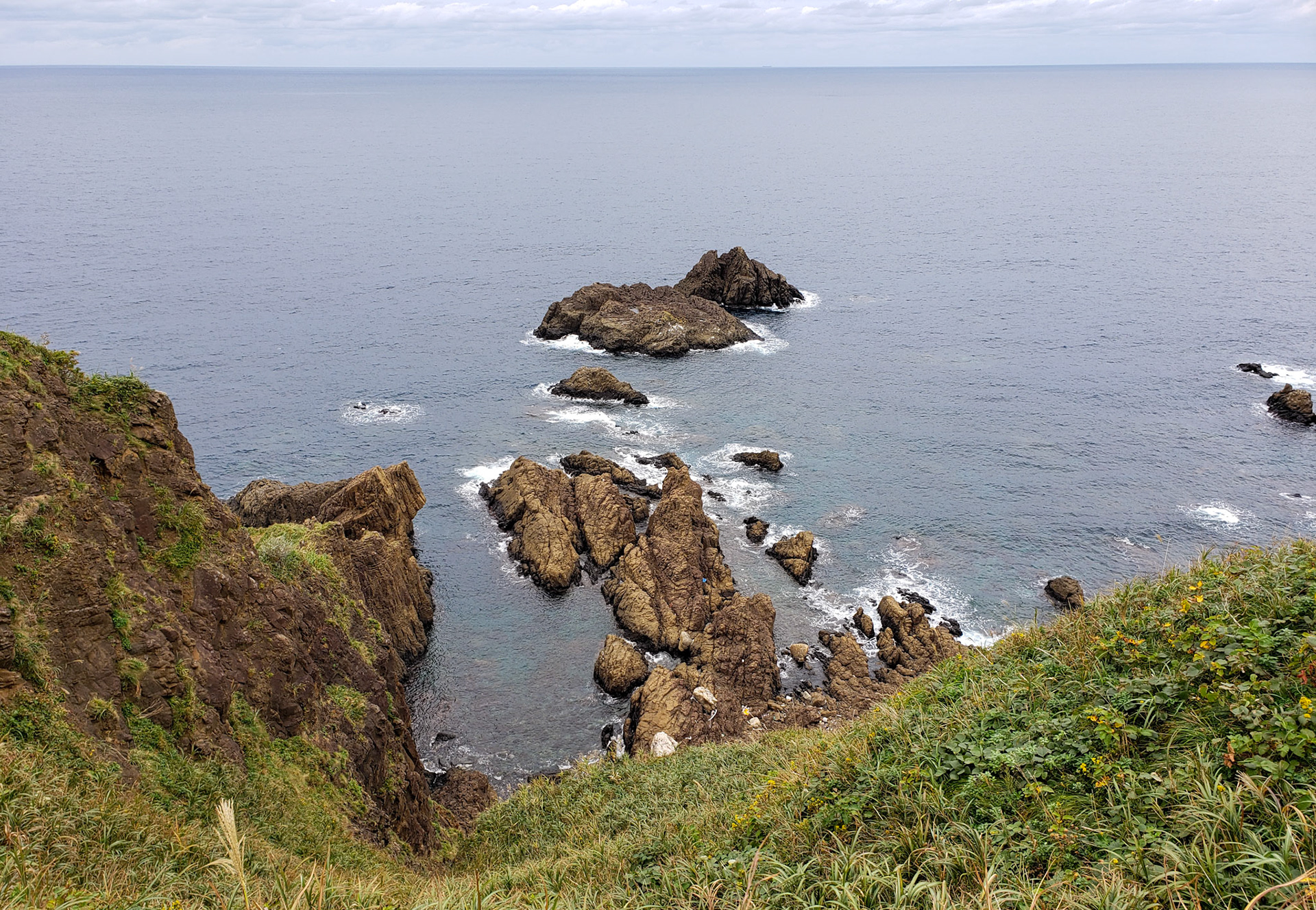 大野亀近くの海岸