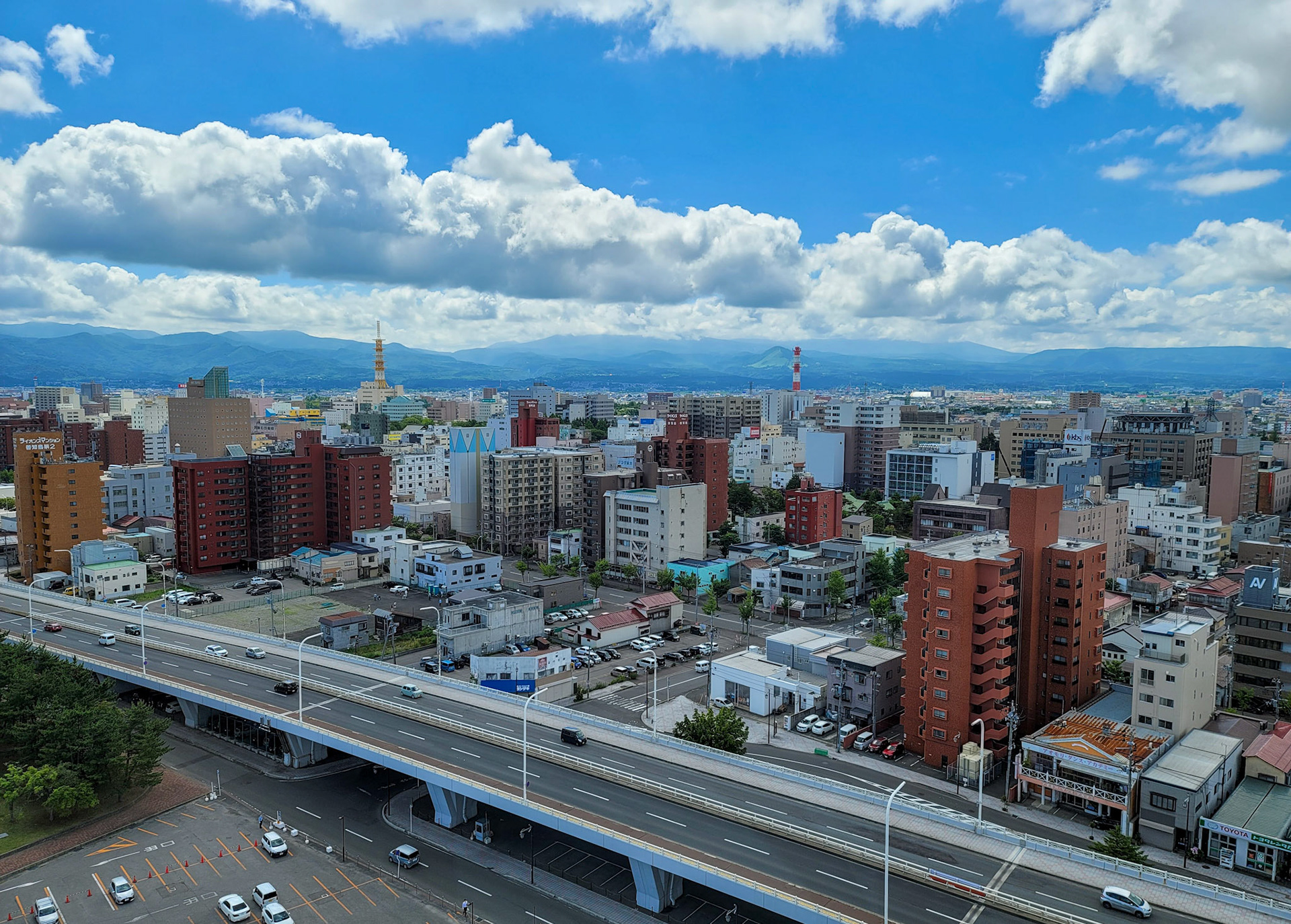 青森県観光物産館アスパム展望台から