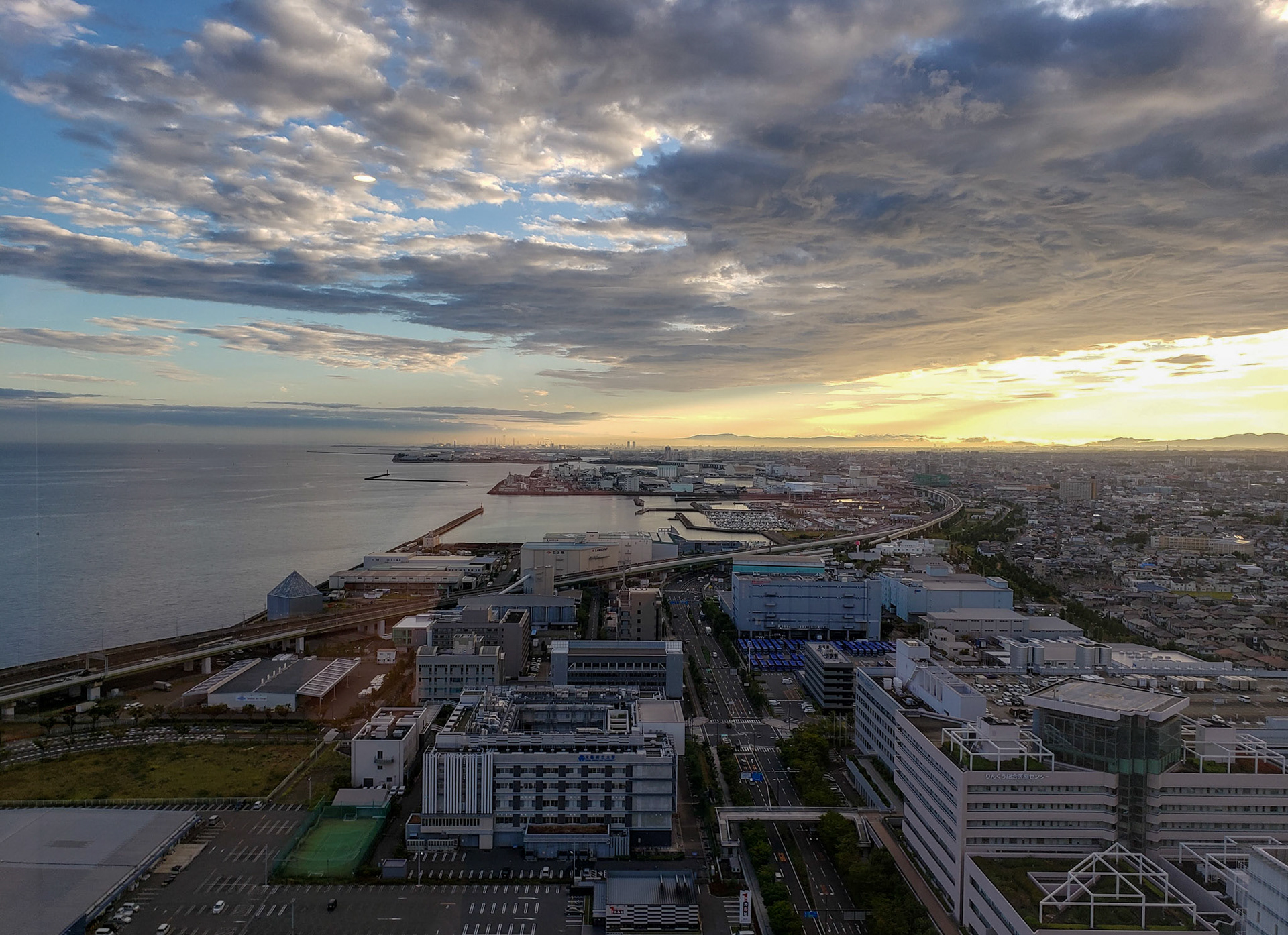 離陸前 りんくうタウンから大阪市内方面 夕景