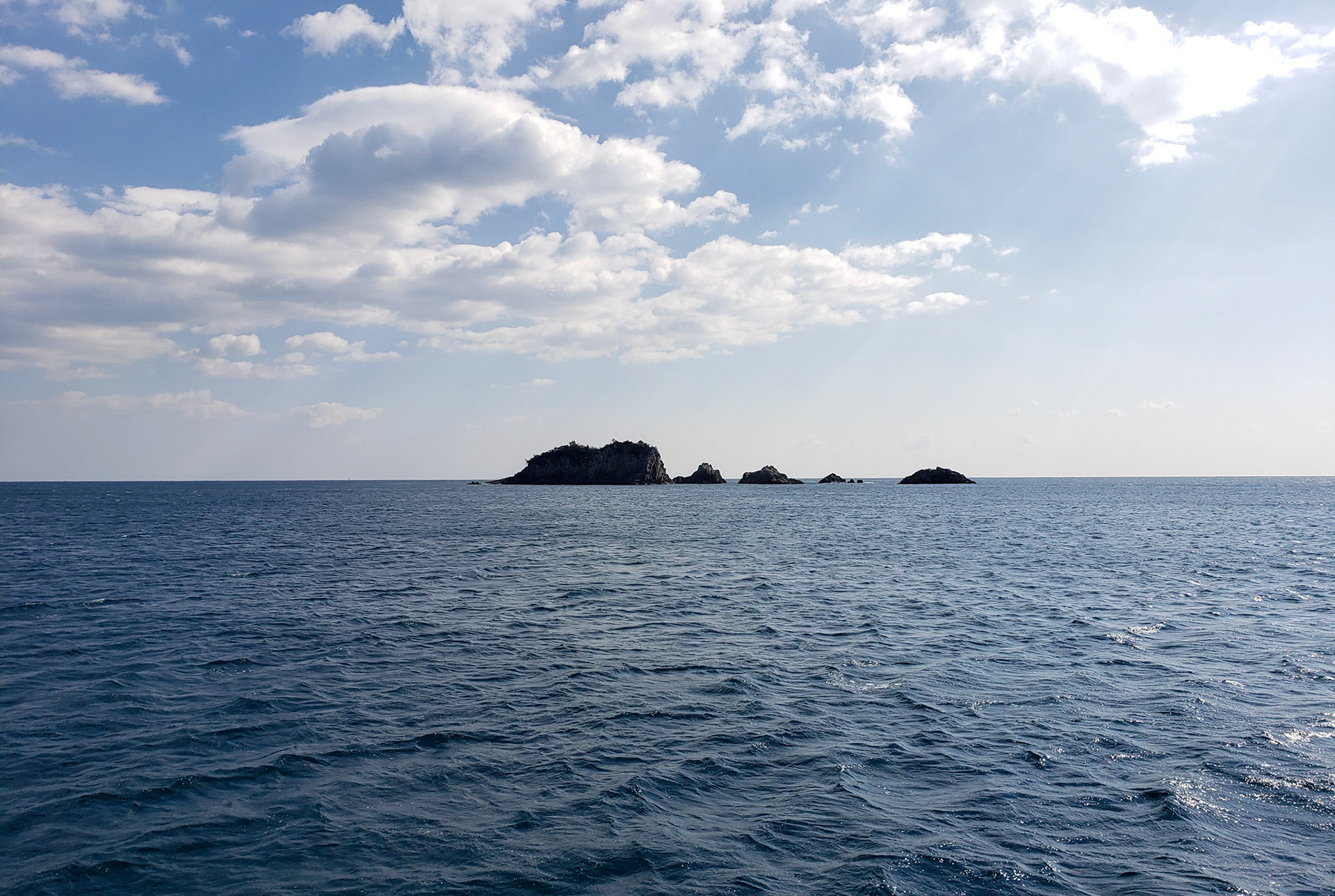 山成島