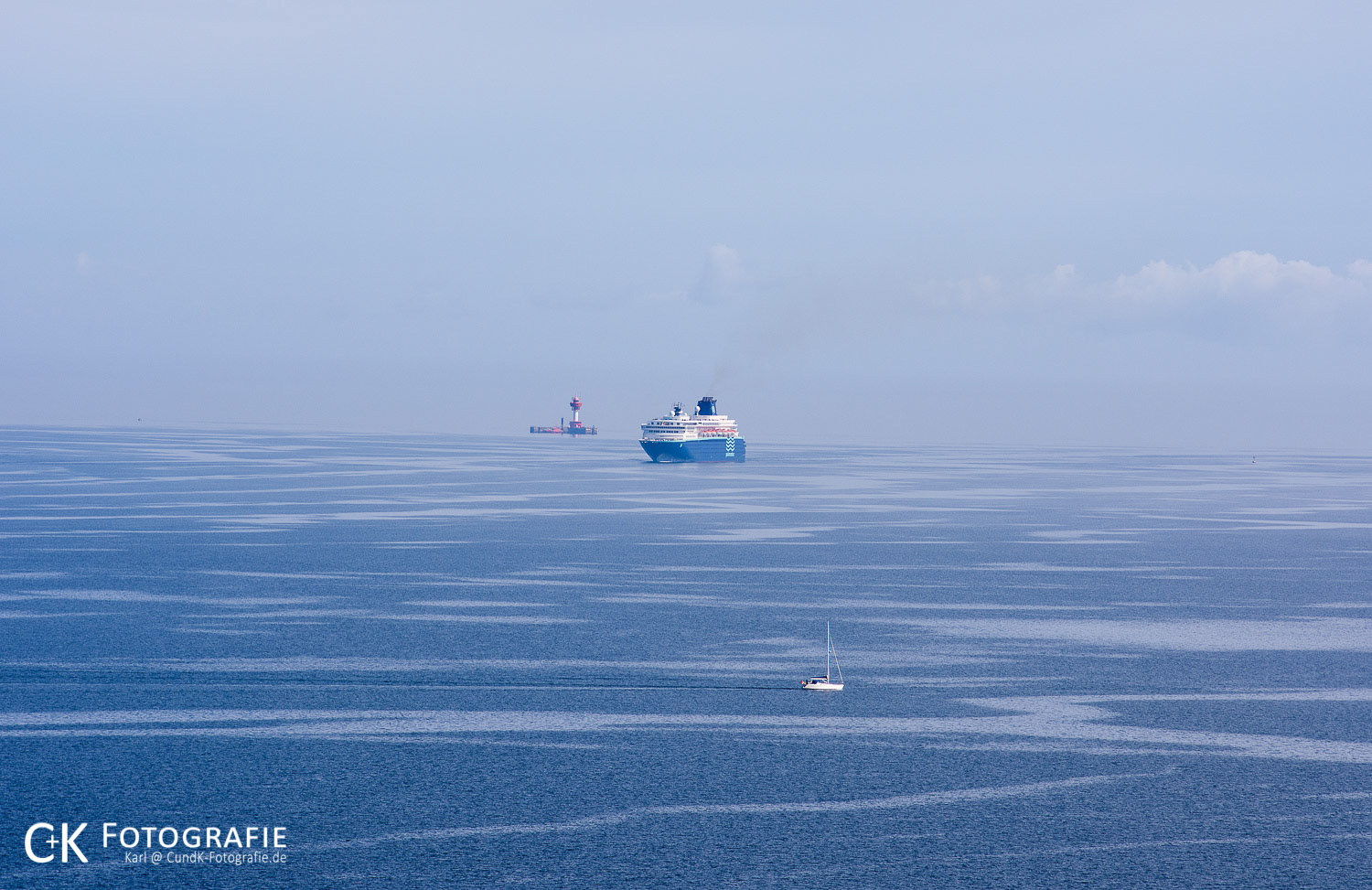 Zenith auf der glatten Ostsee Nähe Lotsenstation Bülk