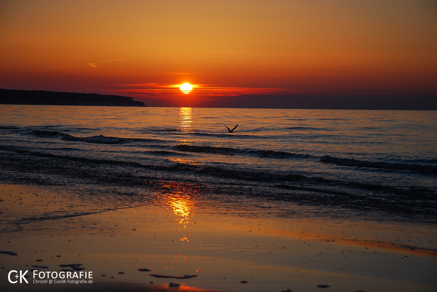 Sonnenuntergang an der Ostsee bei Warnemünde