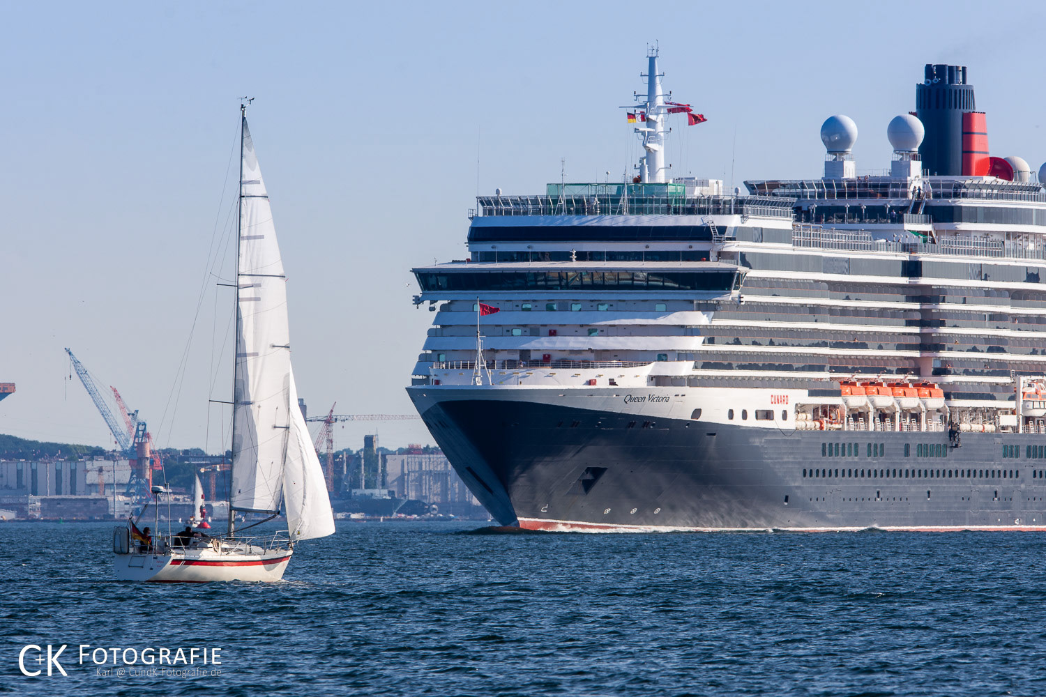 Queen Victoria und Segler auf der Kieler Förde