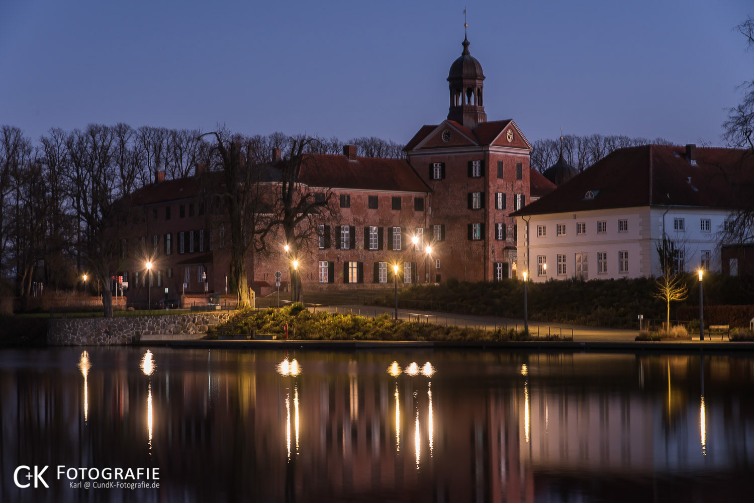 Das Eutiner Schloß am Abend