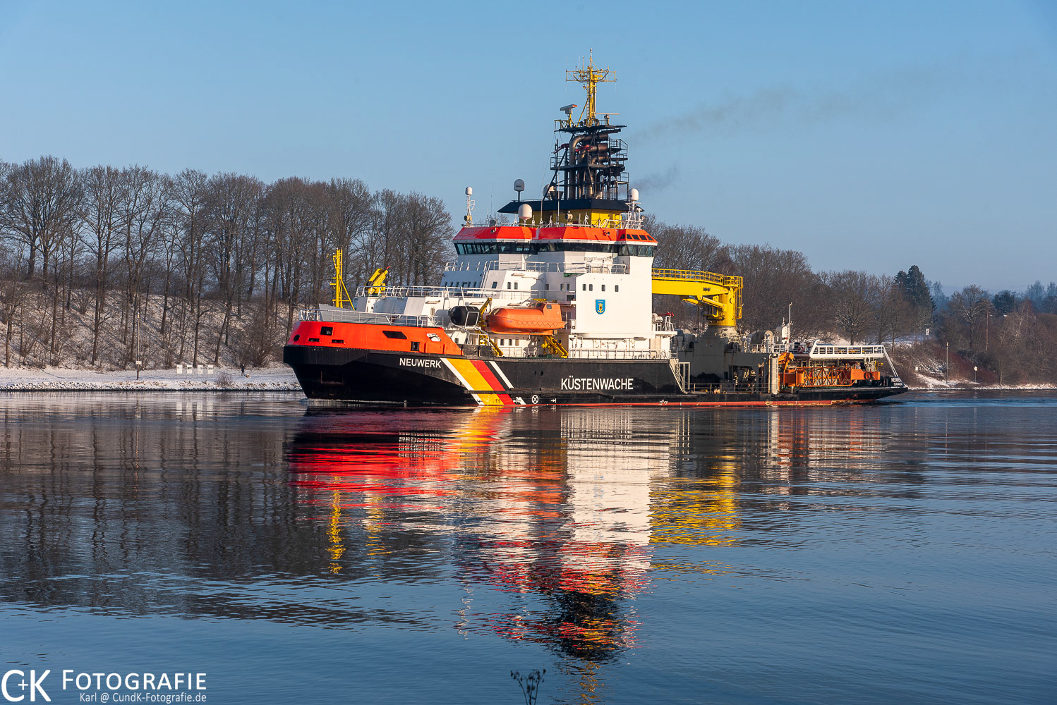 Schiff Neuwerk der Küstenwache im NOK