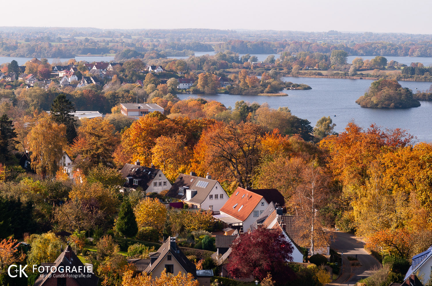 Herbstliche Seenlandschaft in Plön
