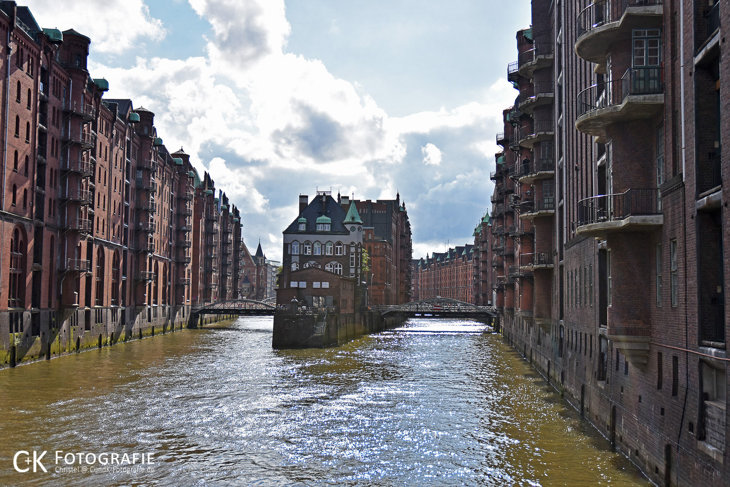 Die Speicherstadt mit Wasserschloss