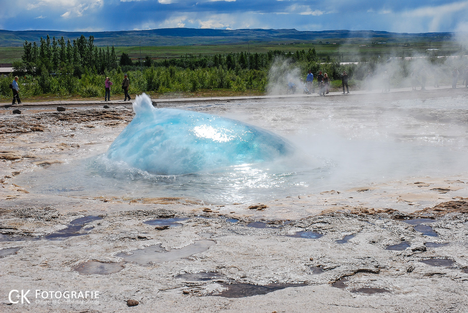 Die Blase des Geysir Strokkur