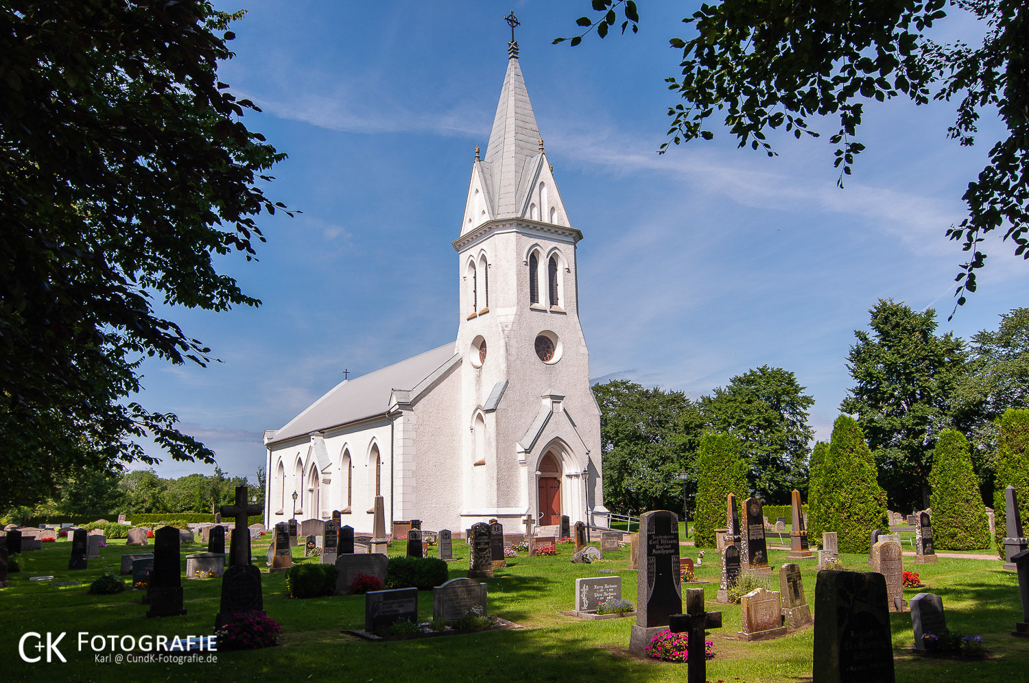 Neue Kirche in Källa