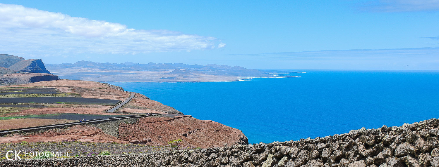Blick von Mirador del Rio nach Timanfaya