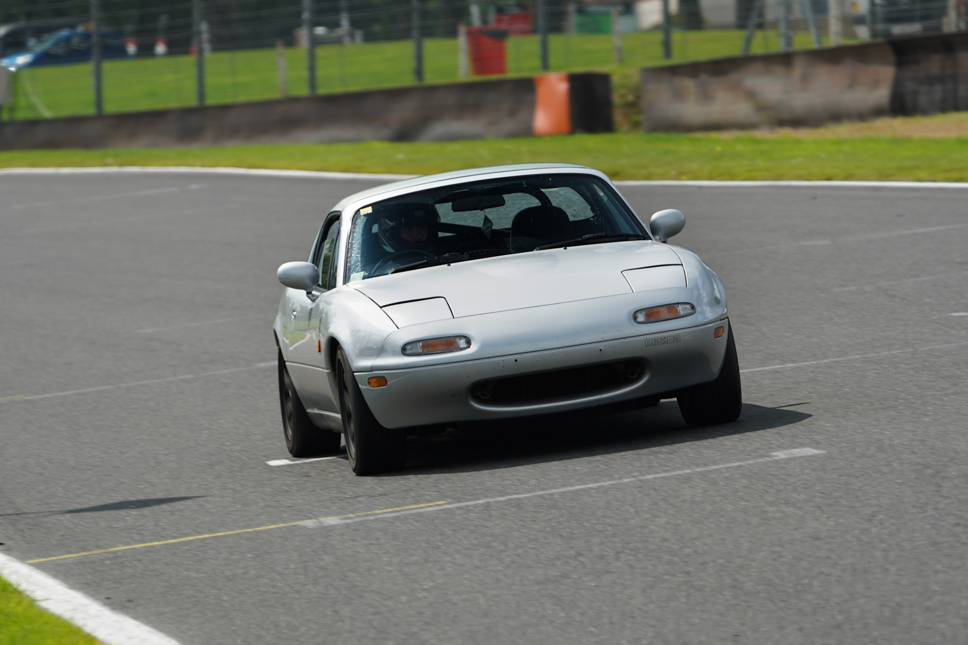 Mazda MX 5 200th Shutter