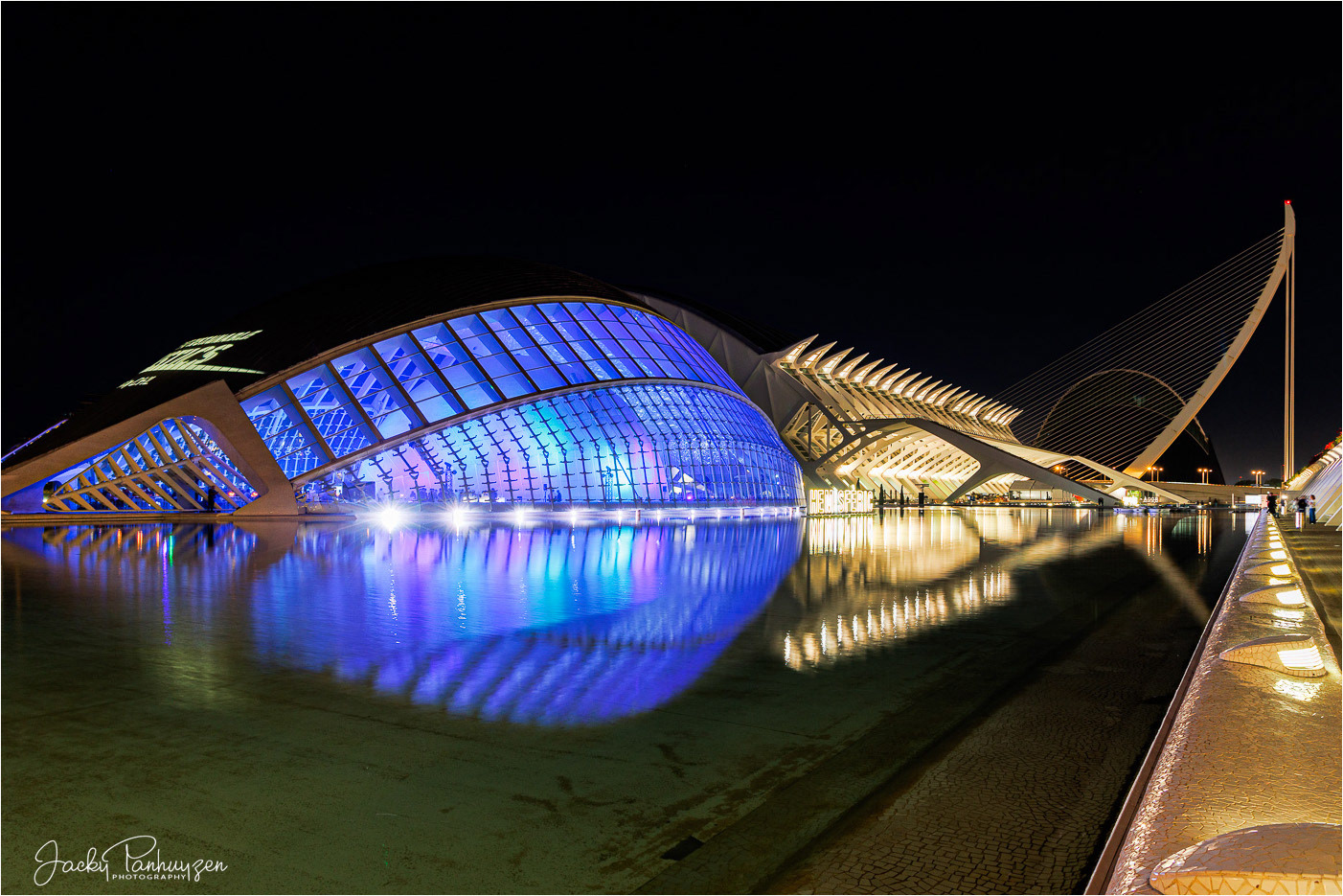 Calatrava City 2301