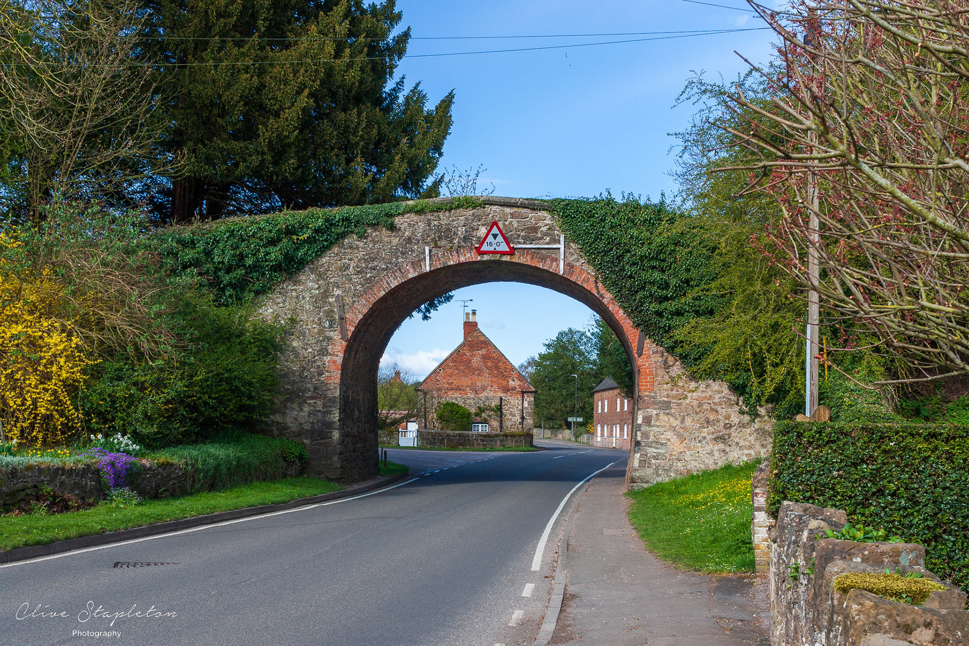 The Ticknall Arch, one of the oldest railway viaducts in the world dating from 1794 as part of the Ticknall Lime Quarries Tramway.