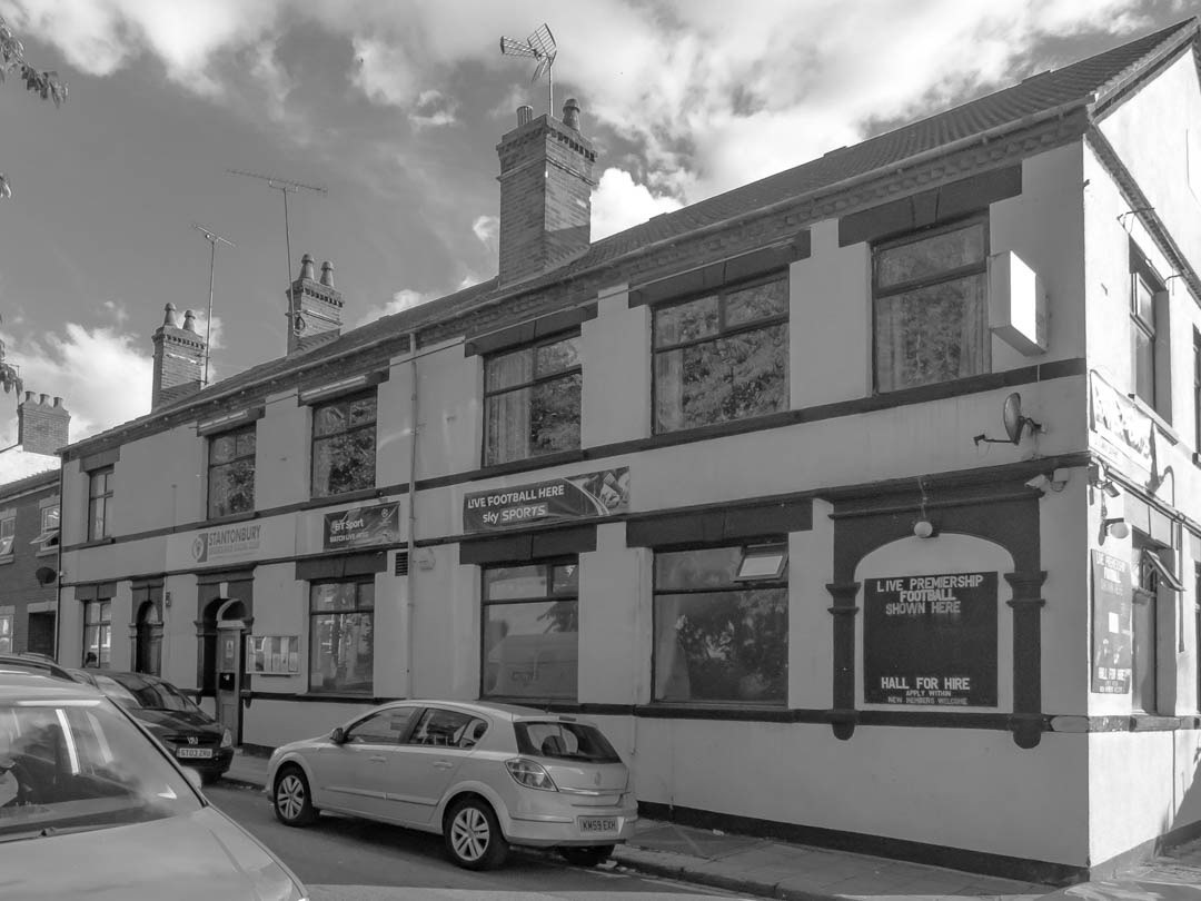 Stantonbury  Working Mens Club New Bradwell