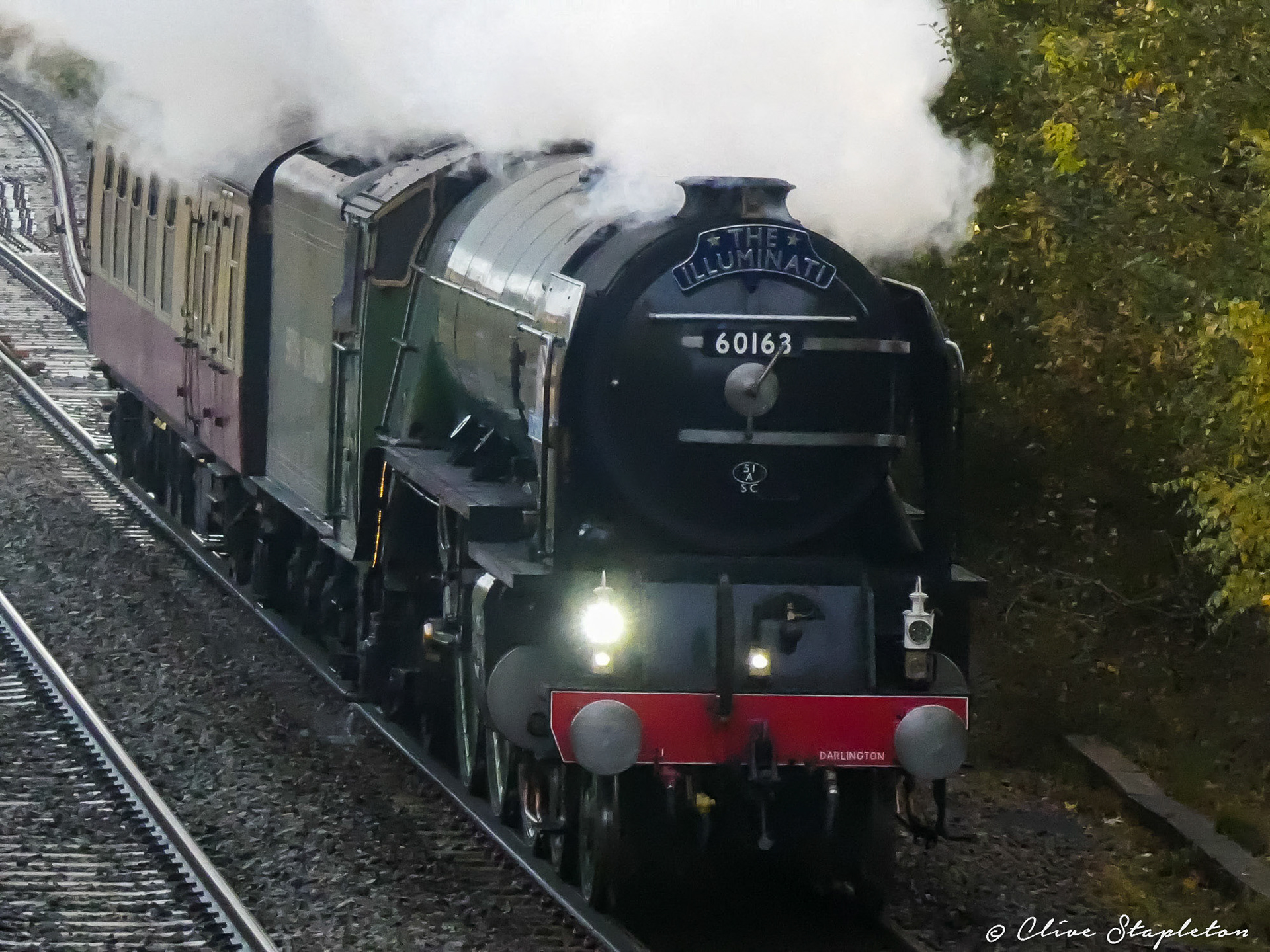 60163 Tornado Steams through Sunnyhill En route from Barrow Hill to Birmingham New Street to work a Special to Blackpool Illuminations on 2 Nov 2019