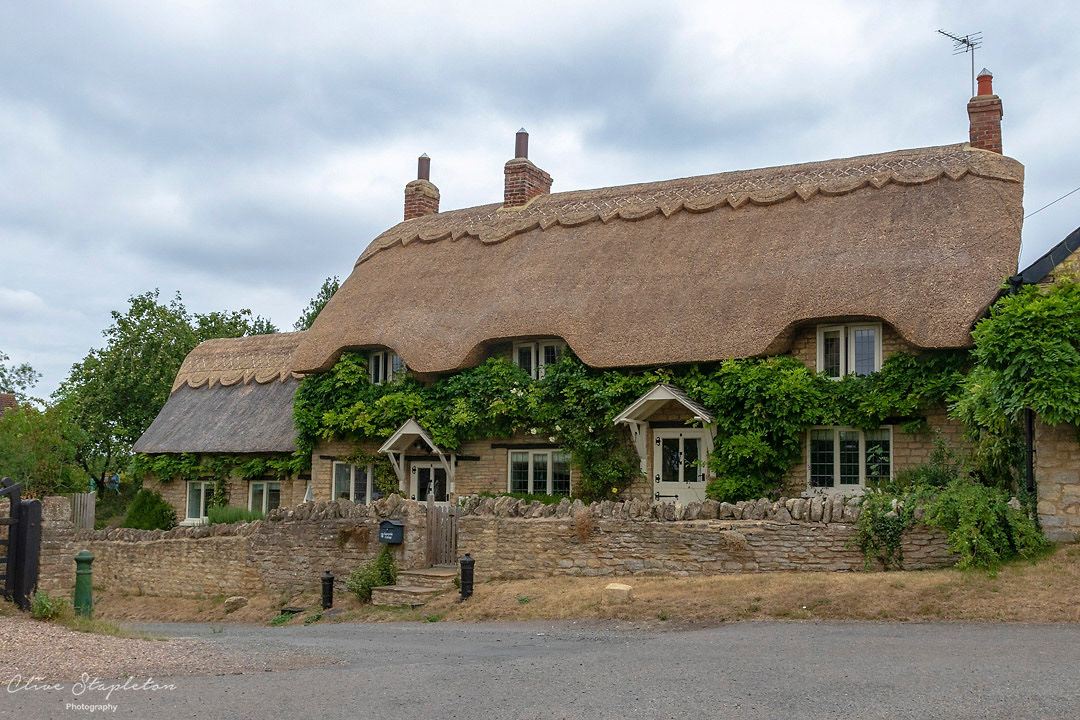 Thatched Cottage at Ravenstone