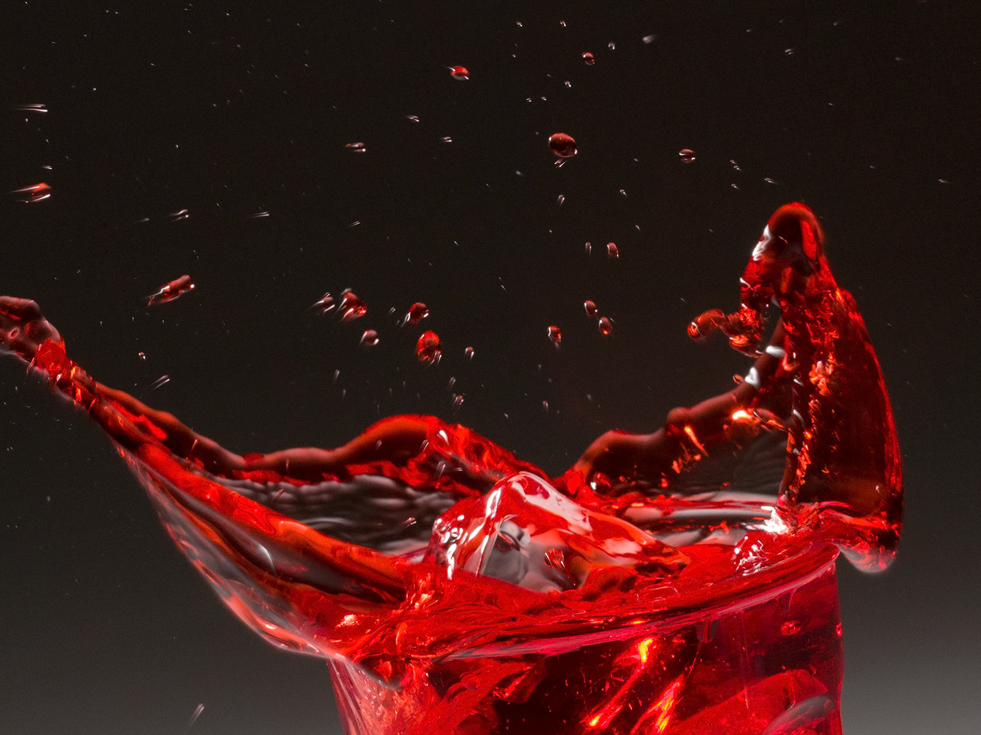 Big Red product splash shot