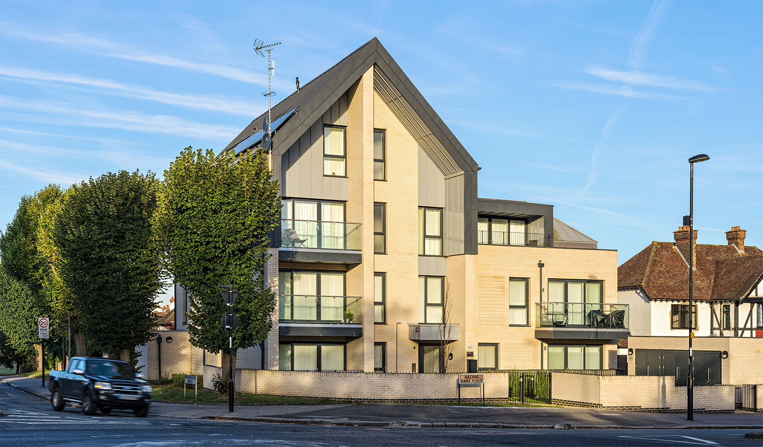 A day photograph of an apartment building on Hailing Park Road, South Croydon