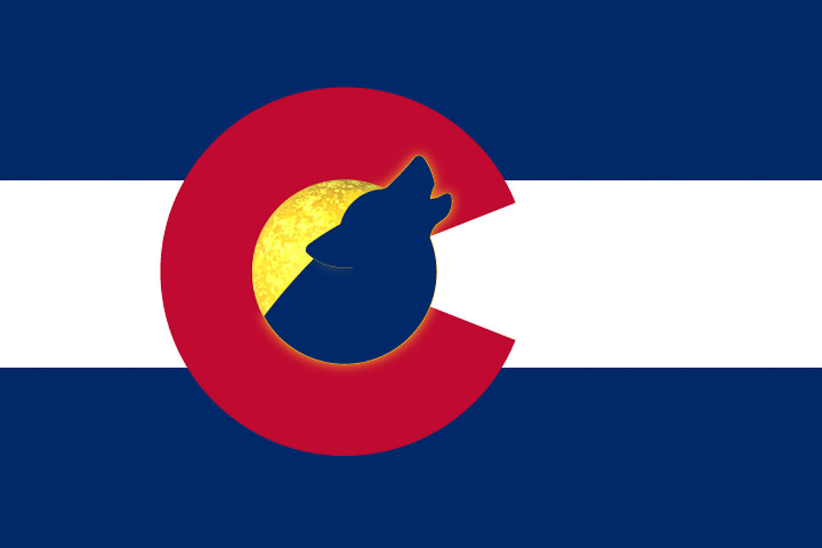 Colorado state flag with full moon as inner yellow circle and blue silhouette of howling wolf head in front of it, framed by the red "C" on the flag