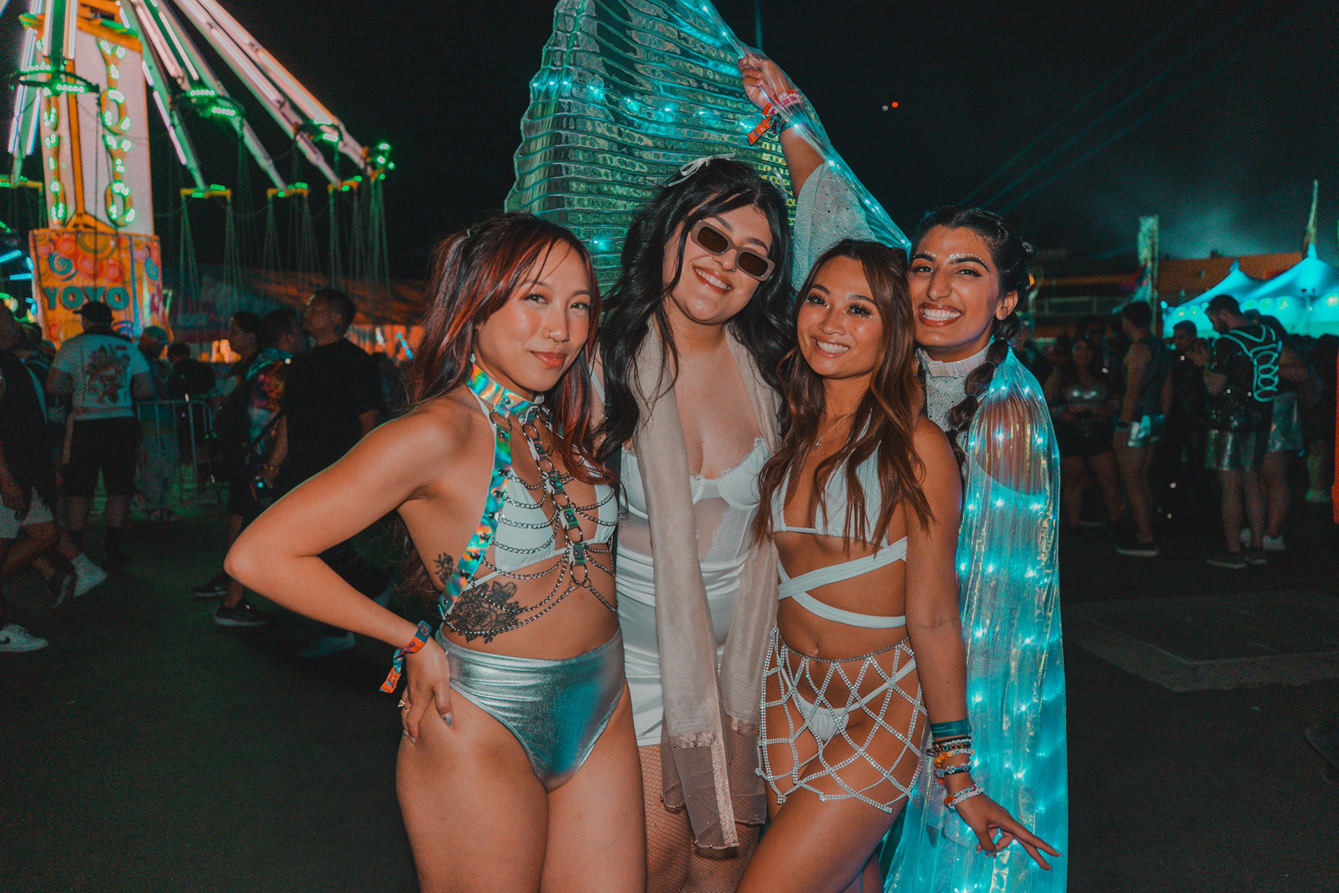 Group portraiture at the Las Vegas Motor Speedway. Documenting the large-scale fan experience for the Electric Daisy Carnival series.