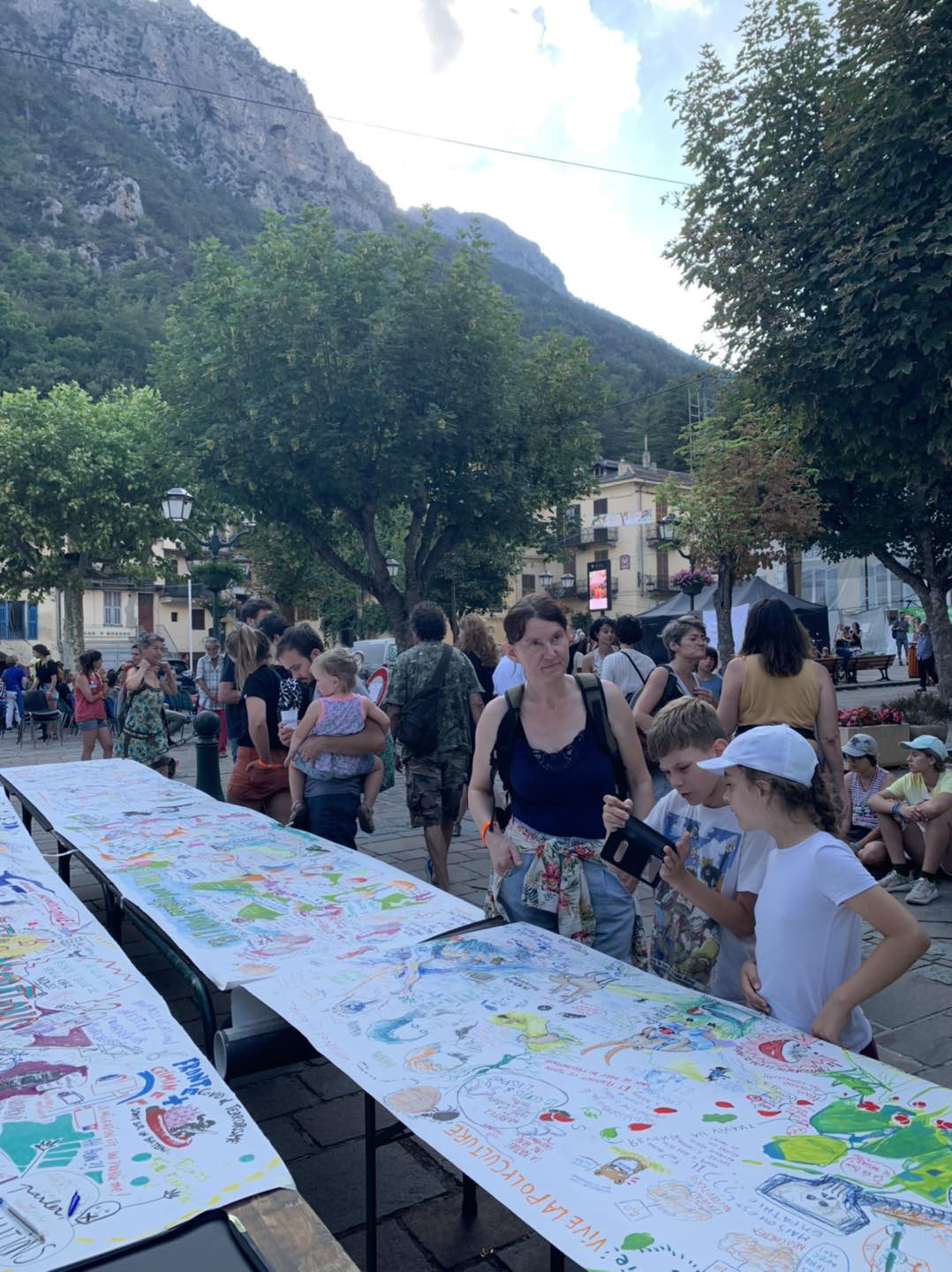 Les fresques du festival présentées au public