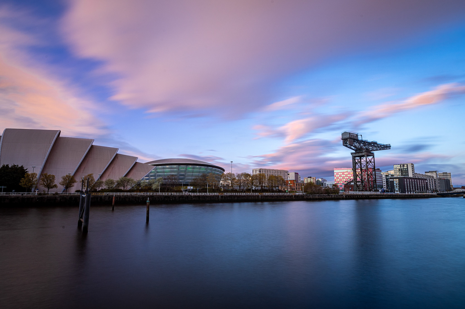 Glasgow Armadillo & Crane