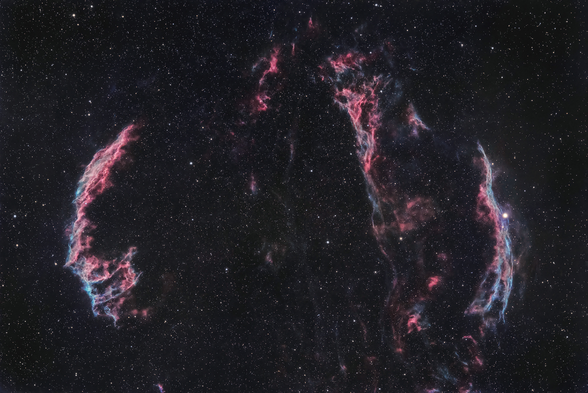Cygnus Loop © Irwin Seidman