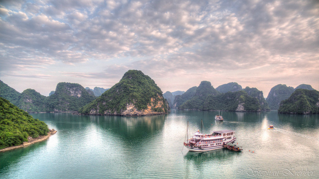 2016 Boat II - Ha Long Bay / Vietnam