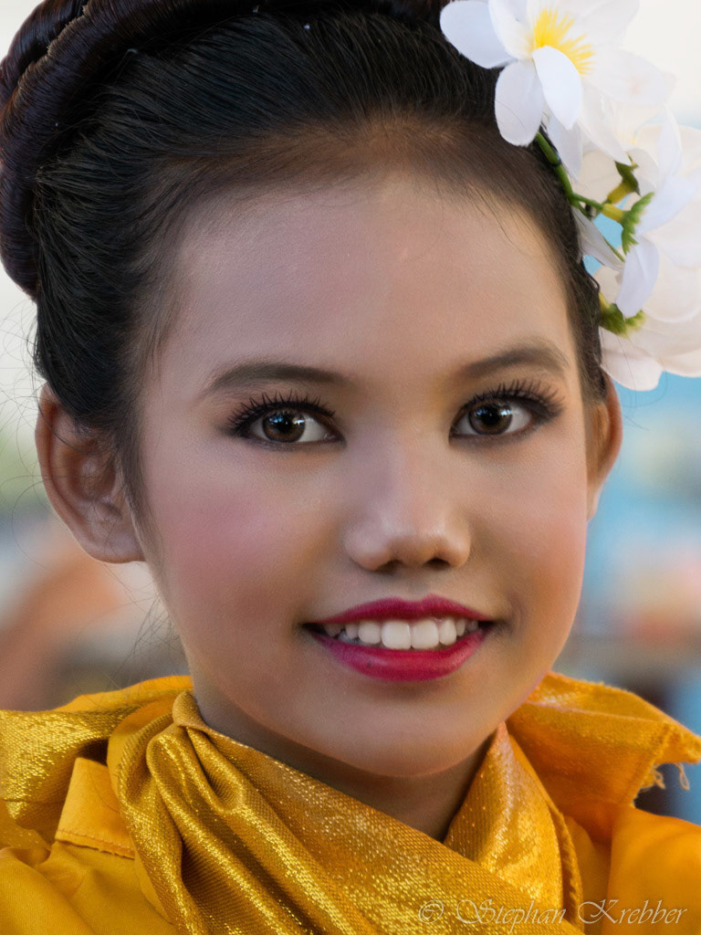 2014 - Thai school girl - Chokchai / Thailand