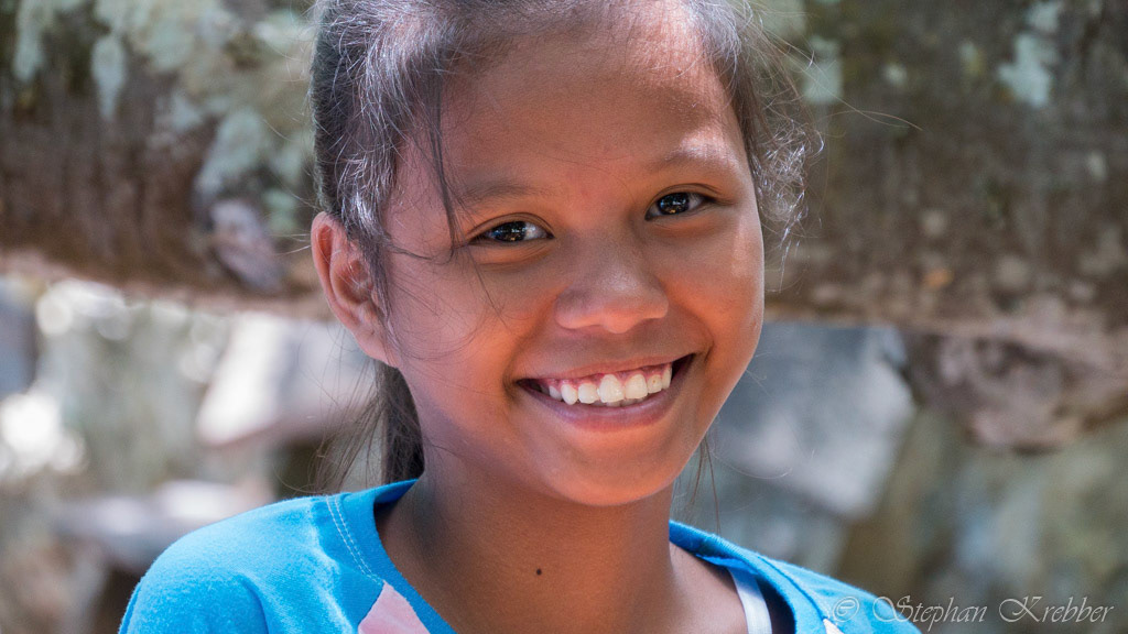 2015 - Girl on the Island - Comotes / Philippines