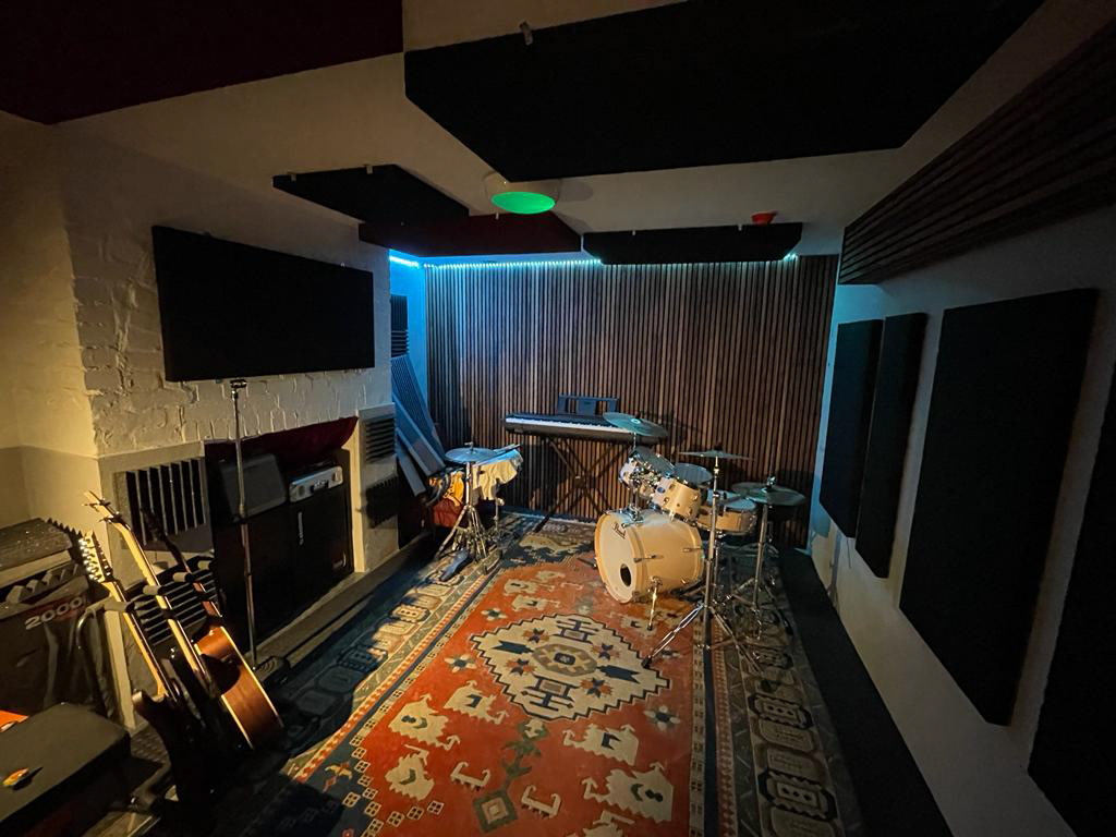 Underworld Studio in Buckinghamshire, where Tuneful Tutors will soon be embarking on a new musical adventure on behalf of the charity TAP Creative CIC!