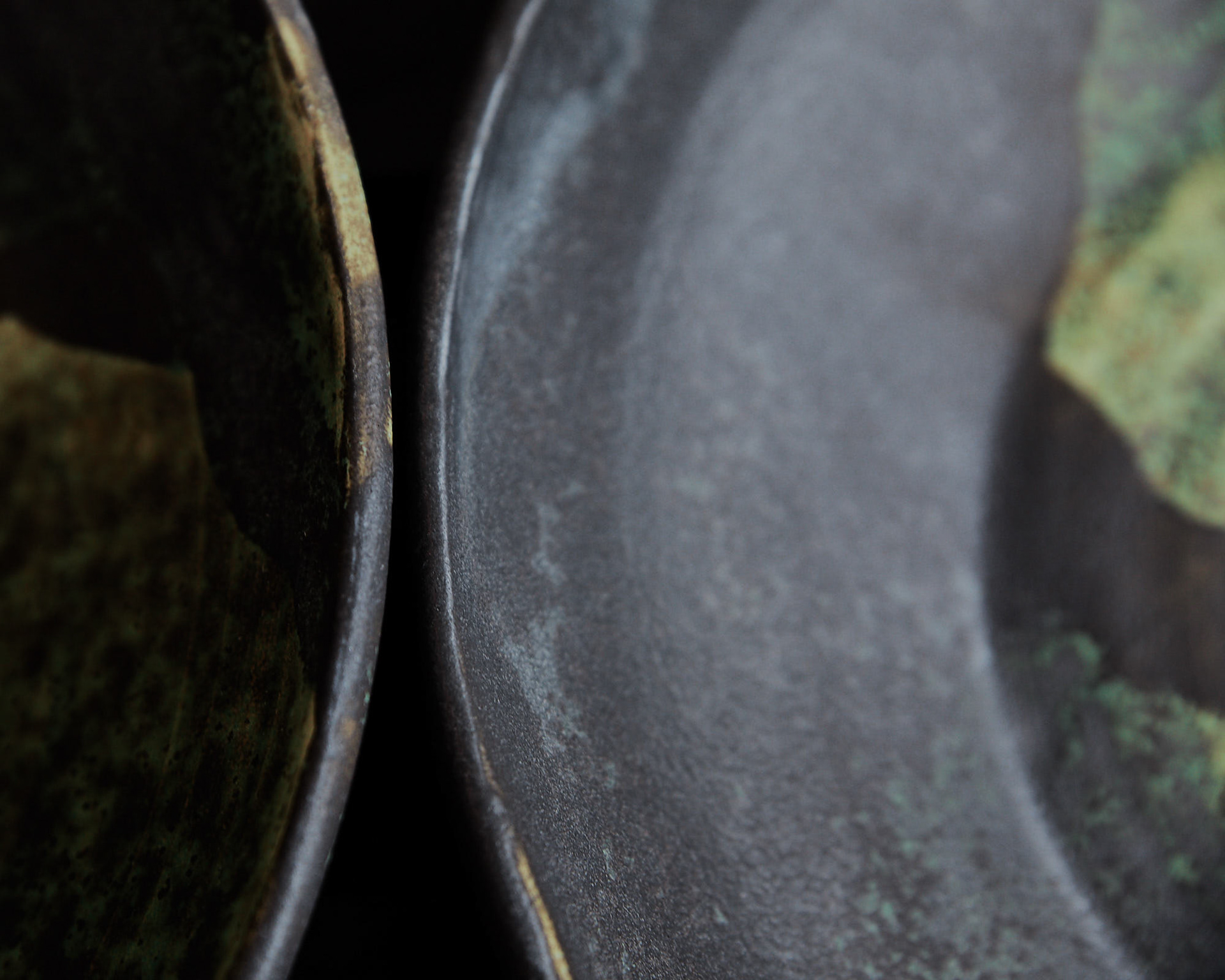 Black bowls