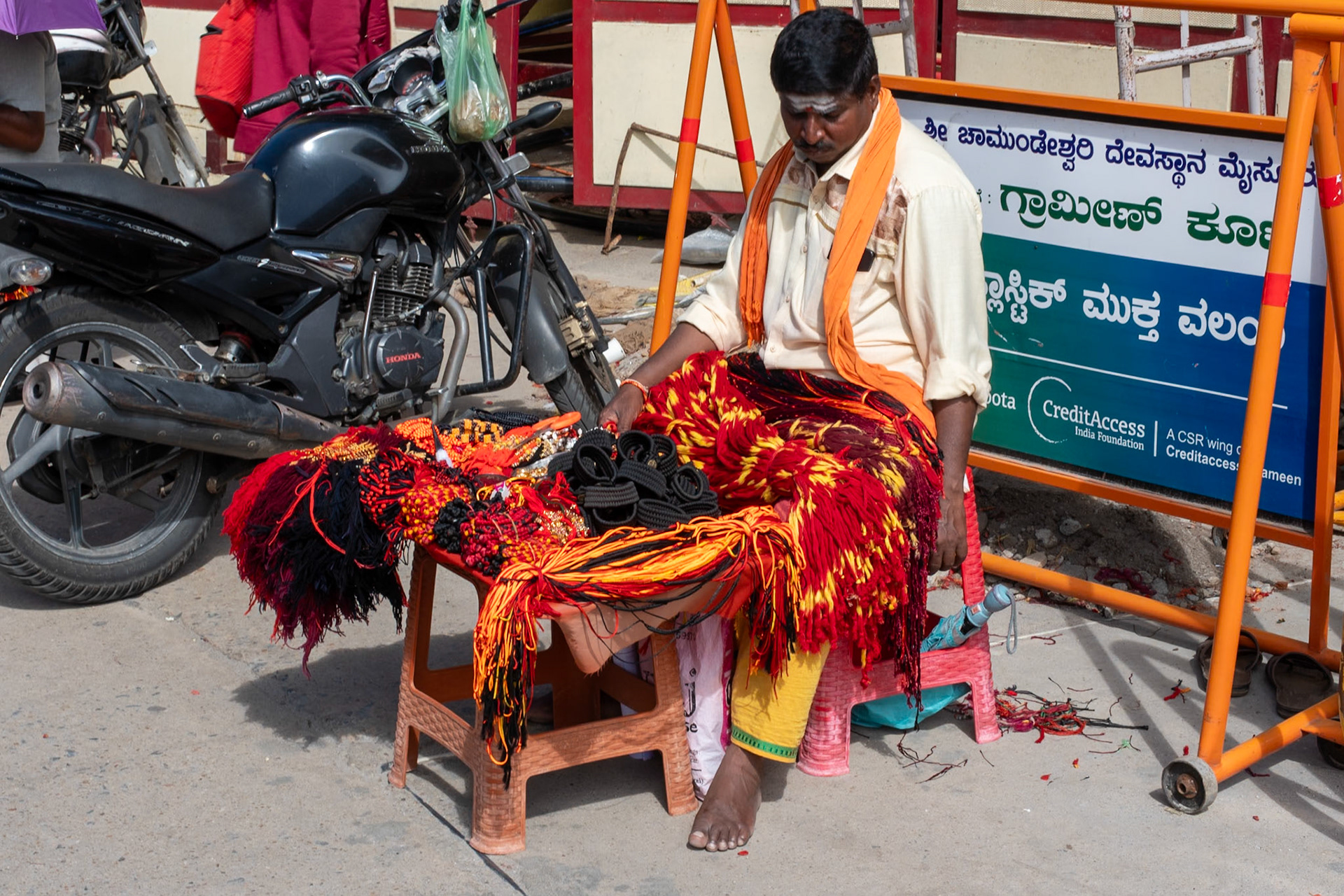 Kautuka seller, Sri Chamundeshwari Temple, Mysuru