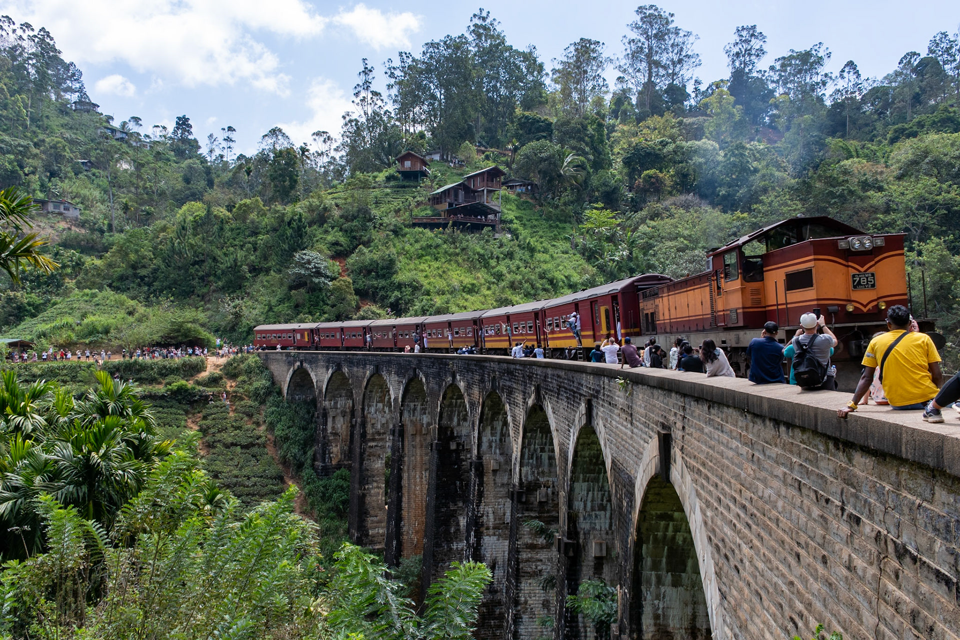Nine Arches Bridge, Ella