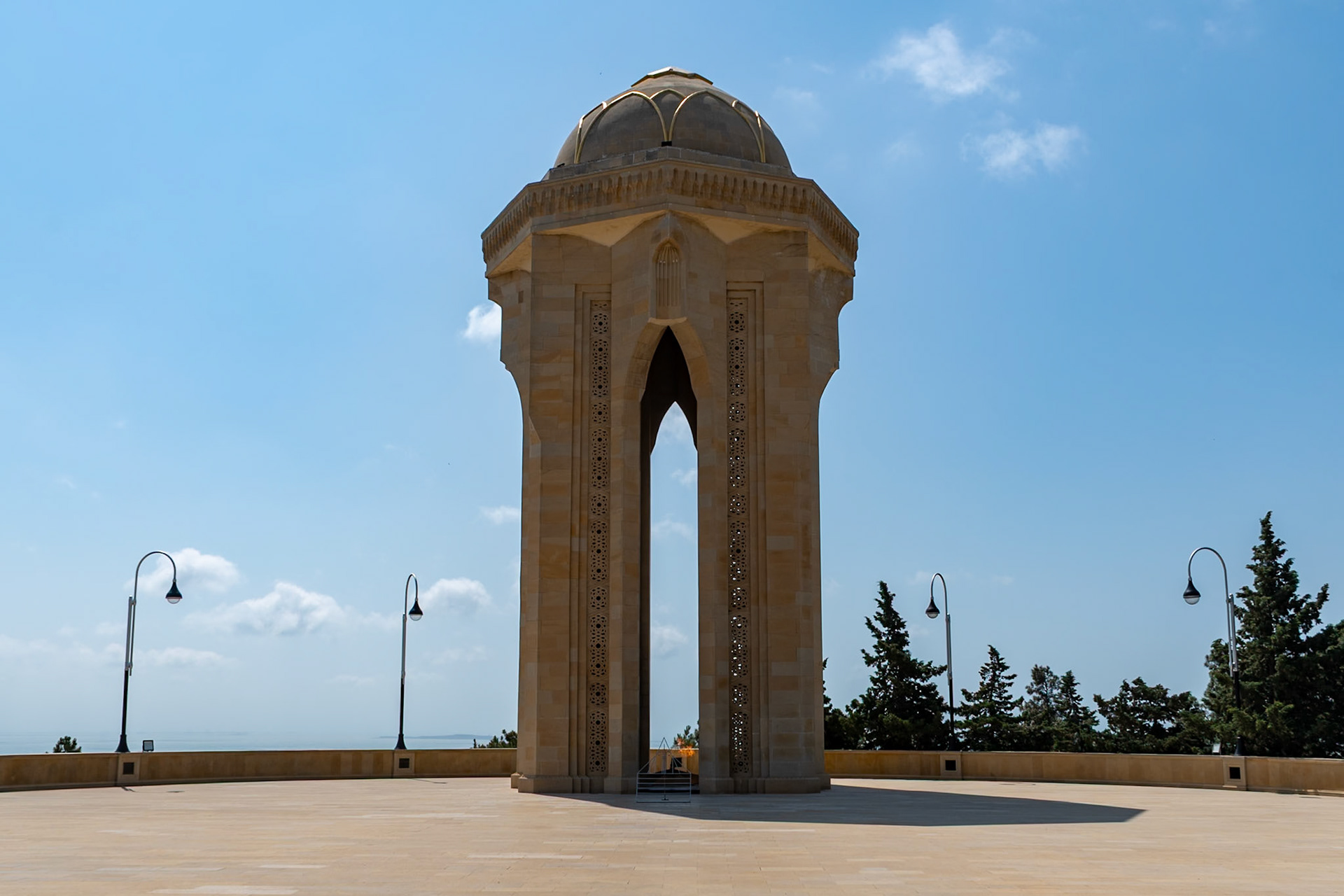 Sahidler Xiyabani, Baku