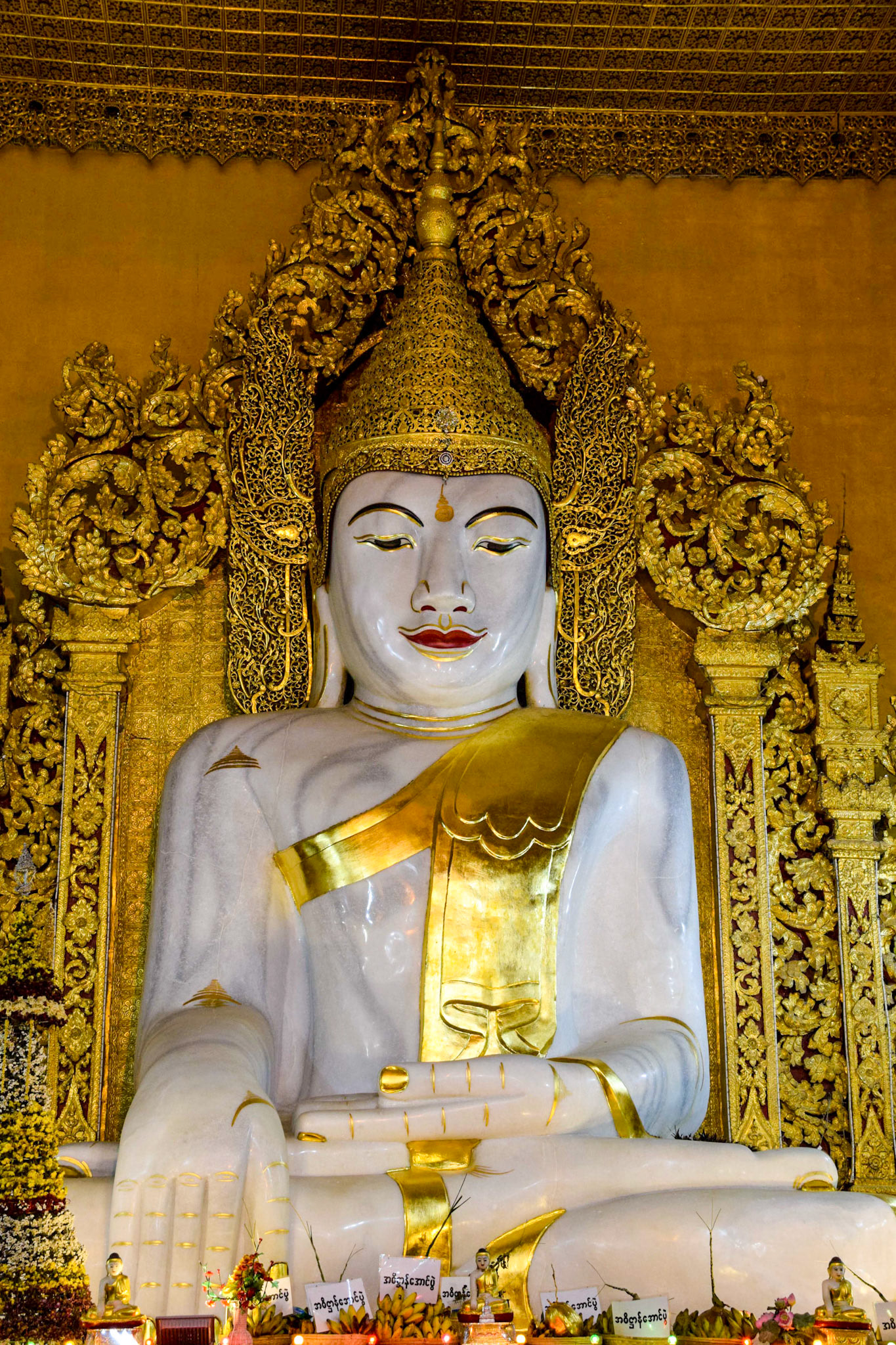 Sitting Buddha, Kyauktawgyi Buddha Temple, Mandalay