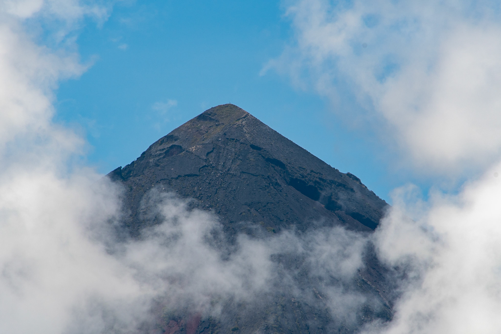 Inerie volcano from Wolobobo