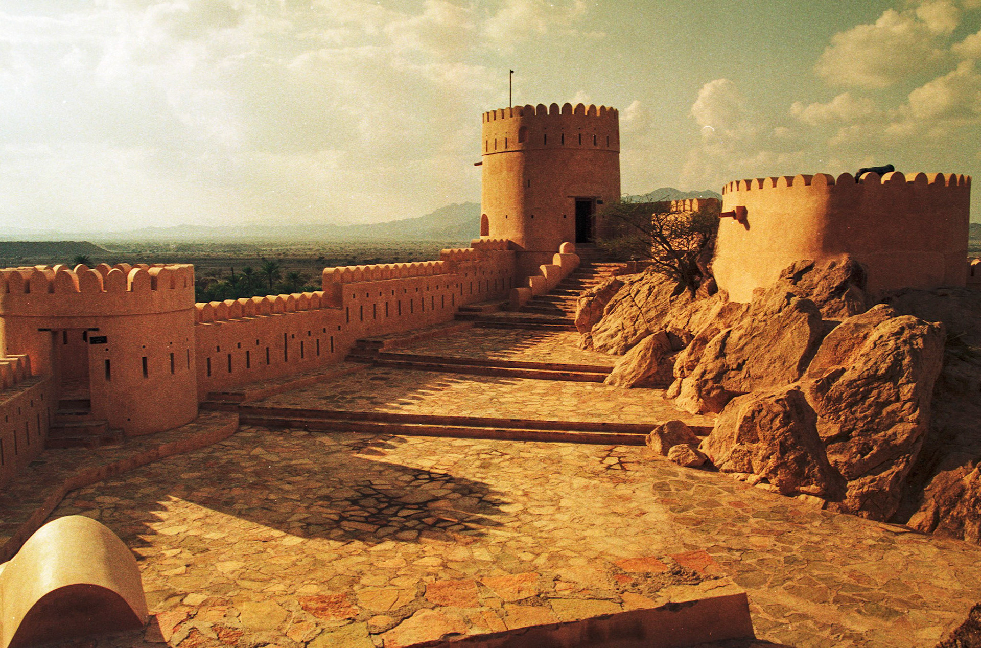 Nakhal Fort (pre 7th C, refurbished 17th C)