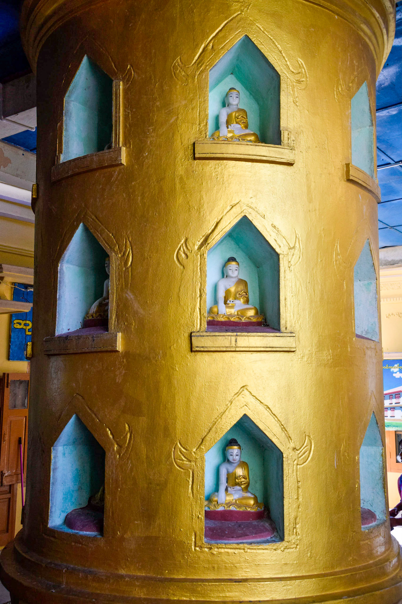 Small Buddhas, Mount Popa