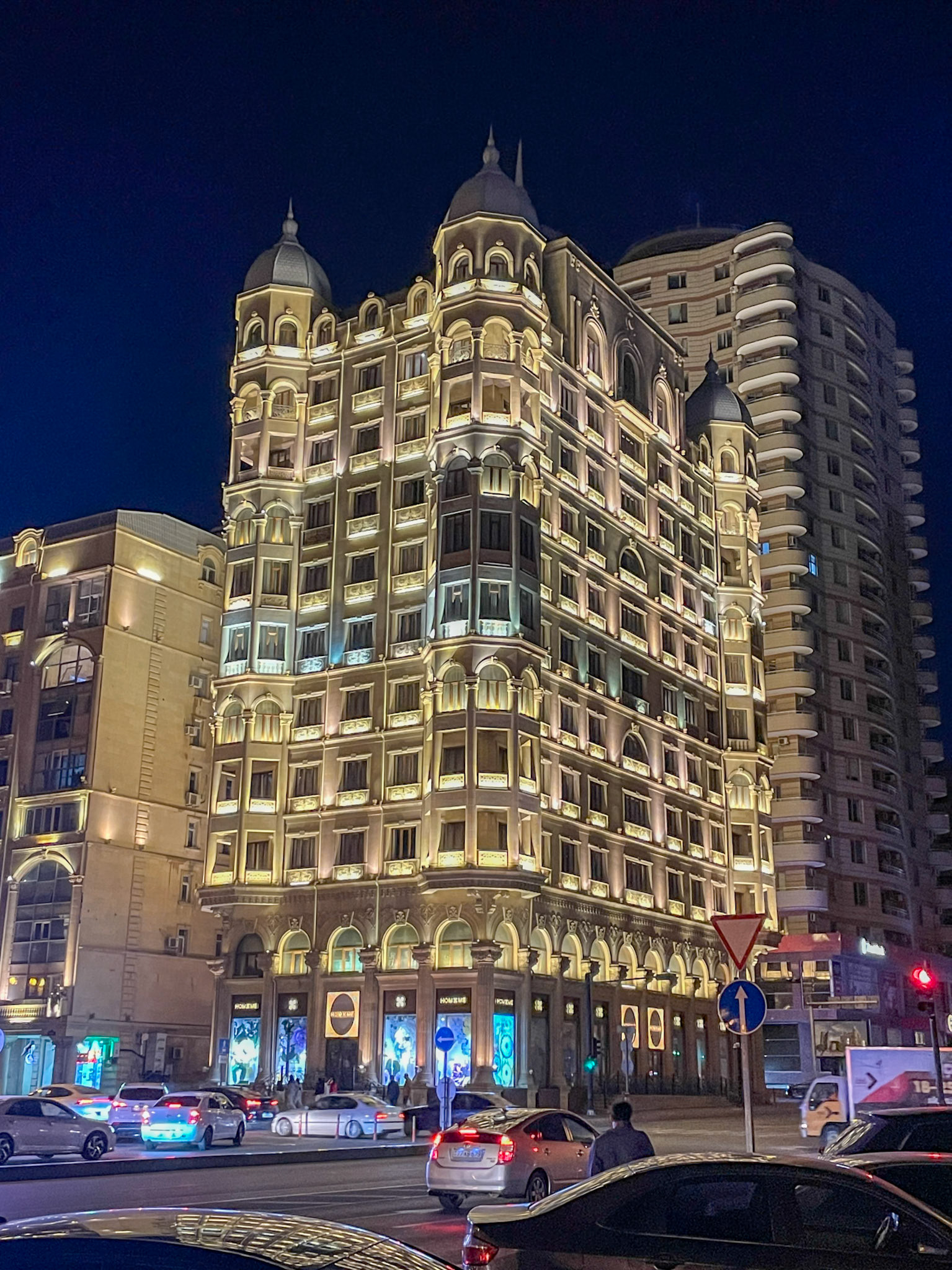 Commercial District, Baku