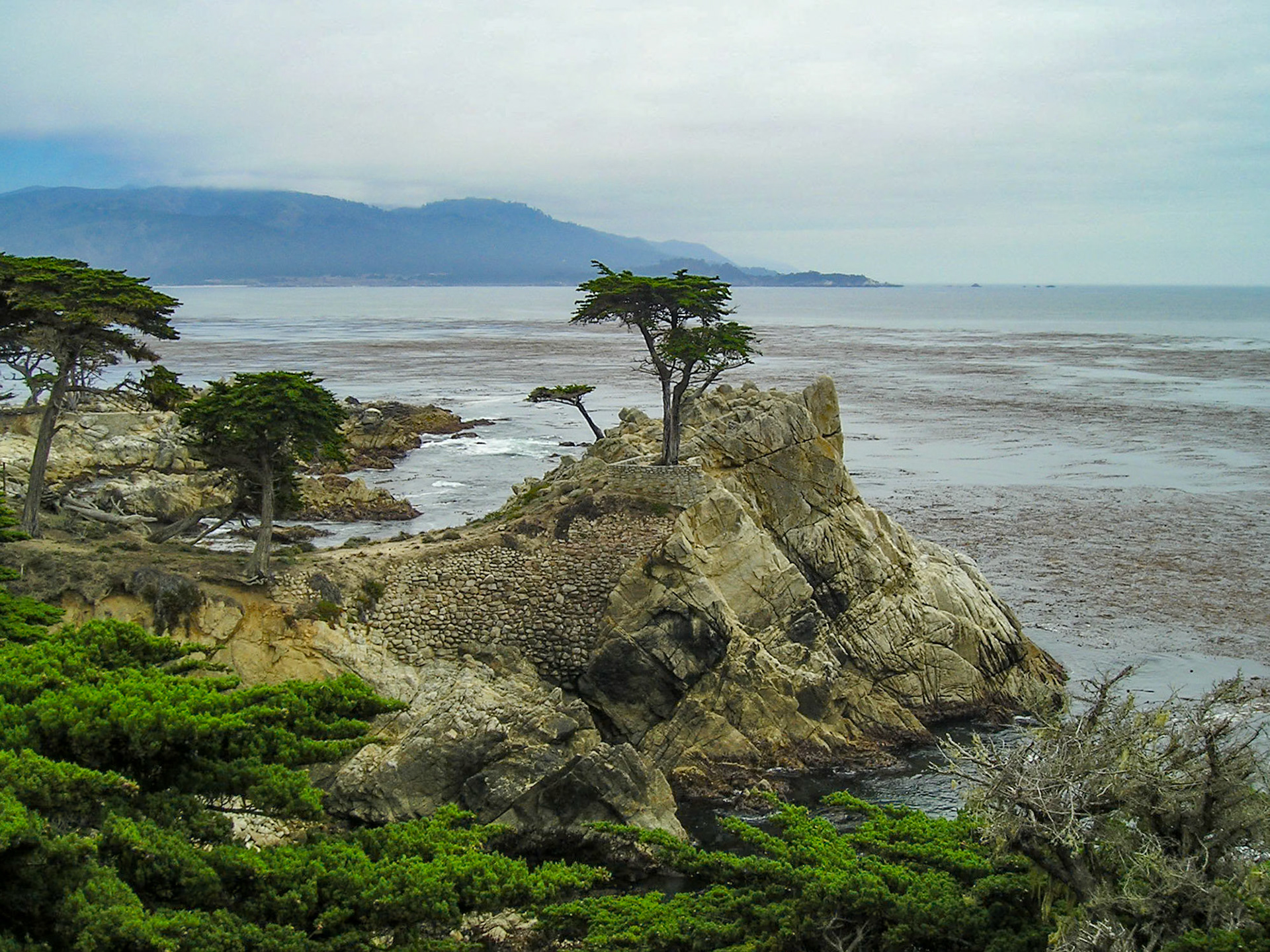 Coastline near Santa Cruz