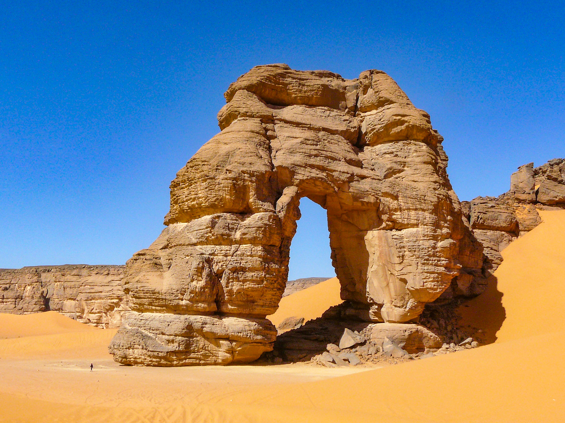 Afozedzhar Arch (plus person for scale!), Akakus Region, Libya
