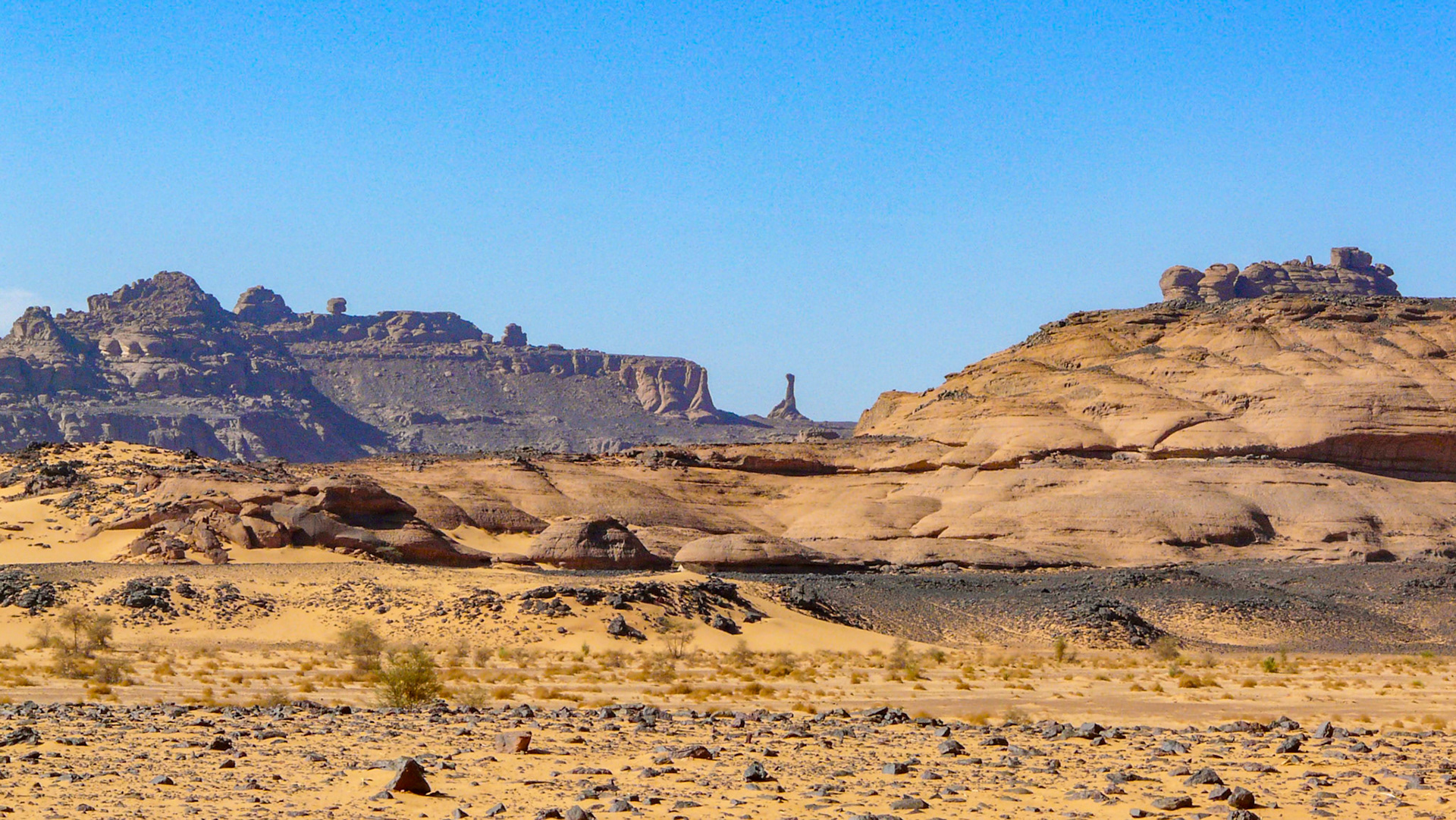 View towards Rock Pinnacle, near Aminaer, Southern Akakus