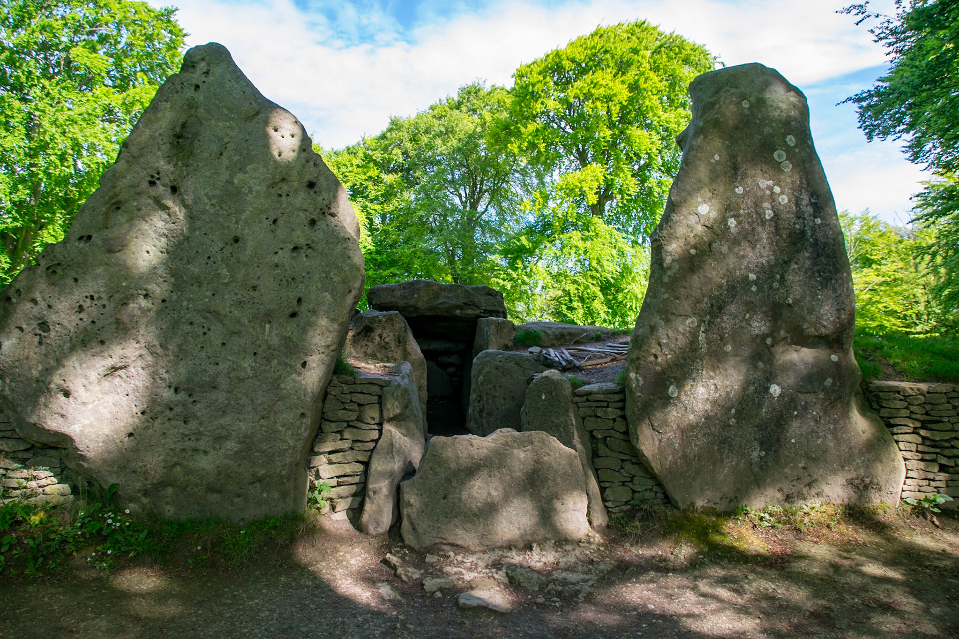 Wayland's Smithy (Neolithic Burial Chamber), near Ashbury