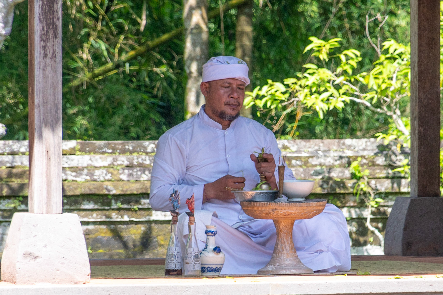 Priest, Taman Ayun Temple, Mengwi, Indonesia