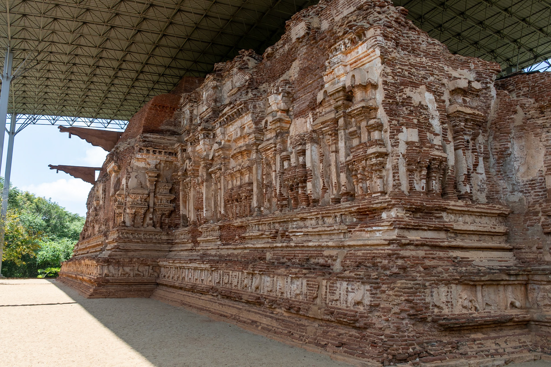 Tivanka Image House, Polonnaruwa