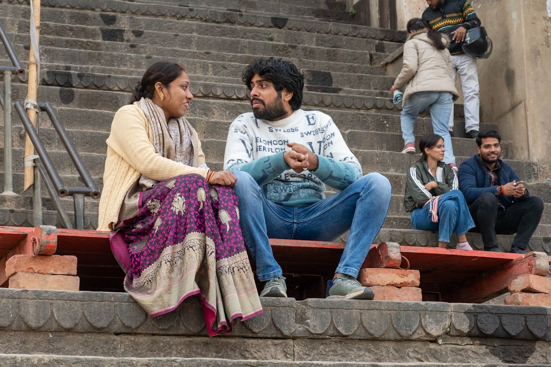 Couples talking, Varanasi, India