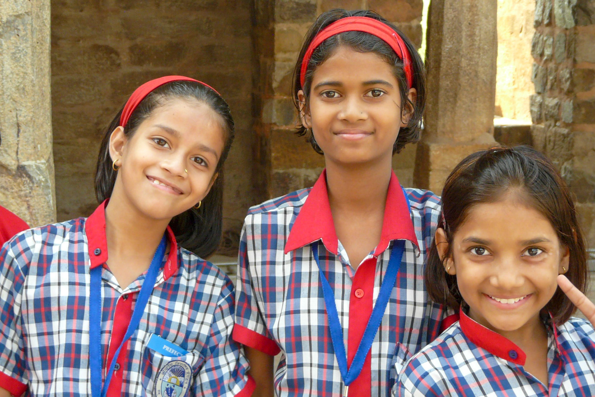 Schoolgirls, Qutb Minar, New Delhi, India
