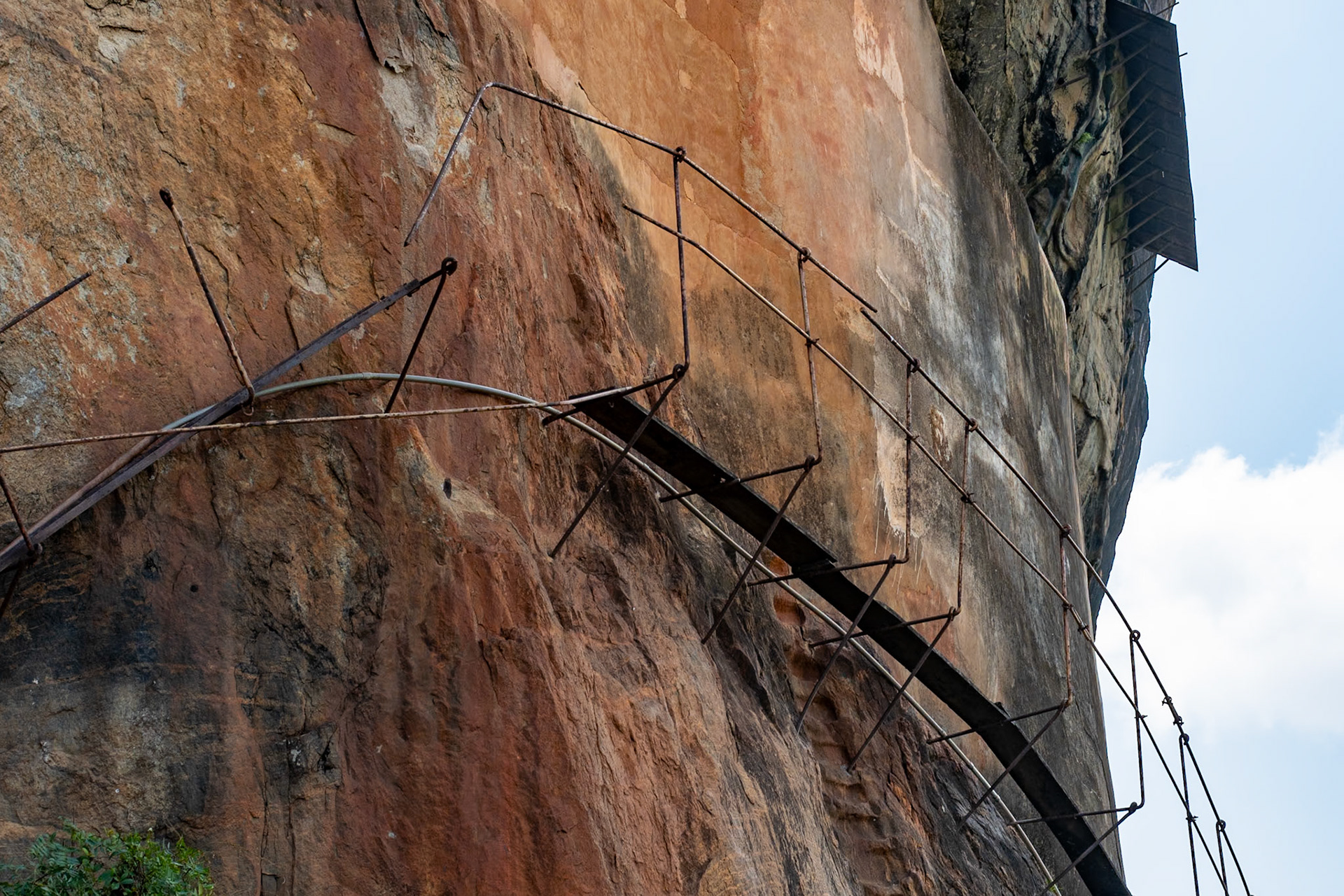Old walkway, Sigiriya