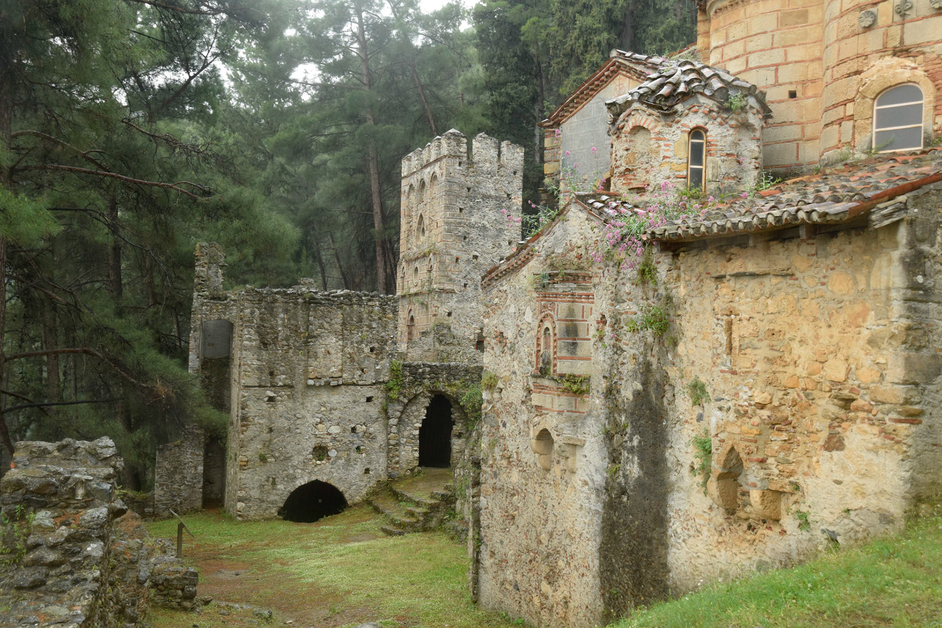 Moni Perivleptou, Mystras